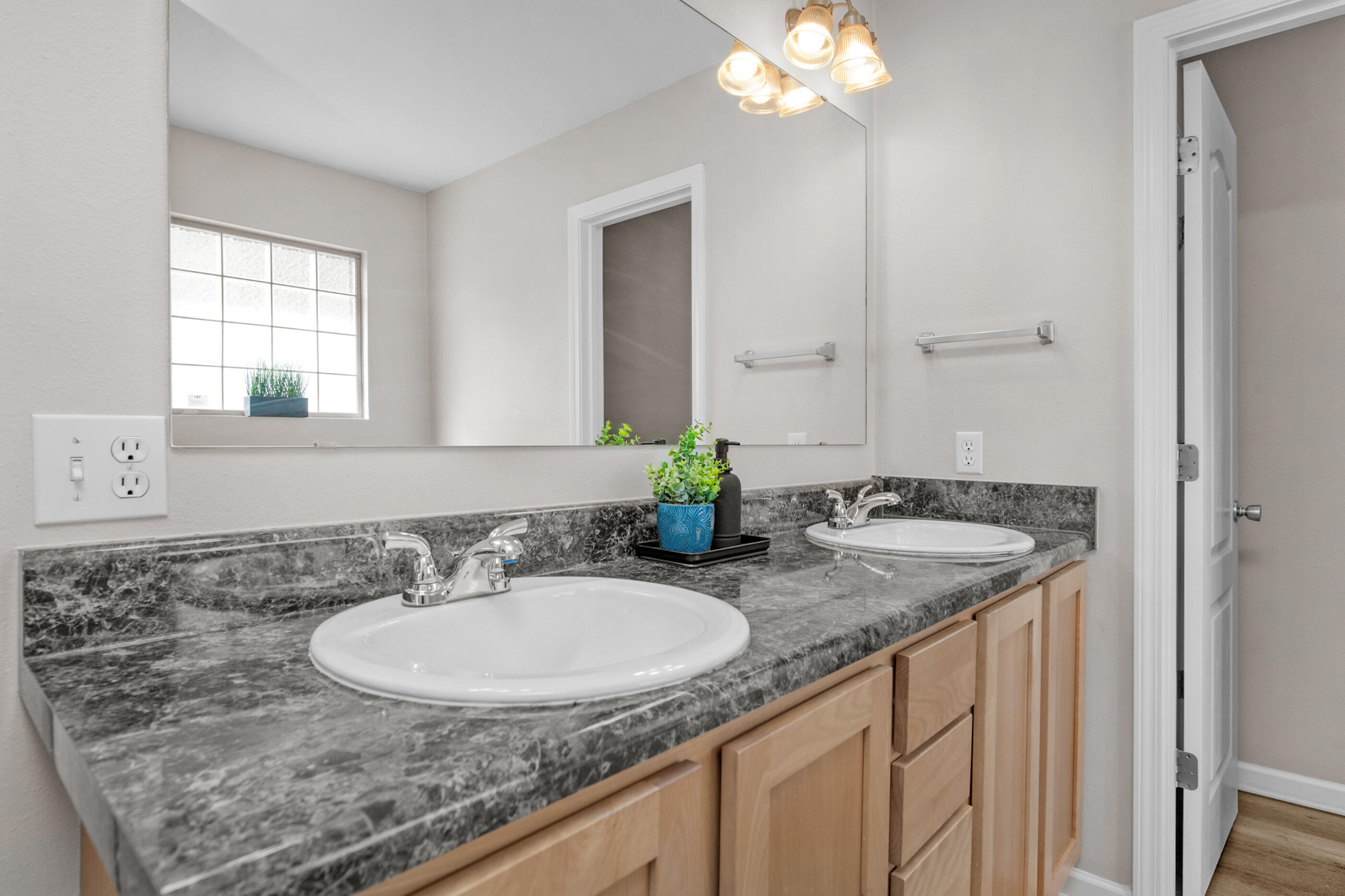 PROMISE CREEK - Residential