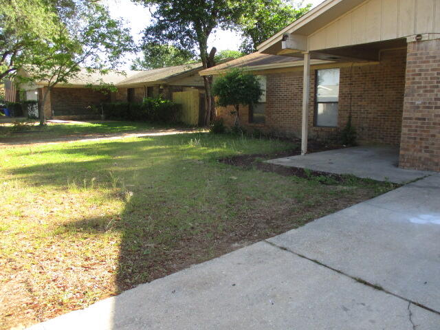 GREAT LOCATION IN SHALIMAR.* CONVENIENT TO EGLIN AND SCHOOLS. FENCED BACK YARD. 2 CAR GARAGE. OPEN FLOOR PLAN.   NEW LVP IN KITCHEN, LIVINGROOM, HALL AND BOTH BATHS. UPDATED KITCHEN. NEWER VANITIES IN BOTH BATHROOMS.CALL LISTING OFFICE PHONE NUMBER [ NOT CELL NUMBER] FOR ALL INFORMATION OR TO SCHEDULE AND APPOINTMENT.