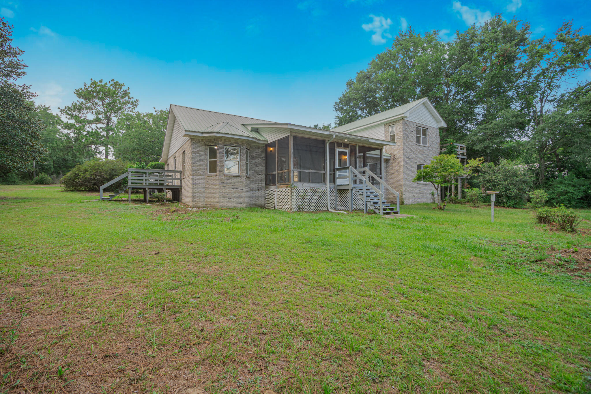 NO RECORDED SUBDIVISION - Residential