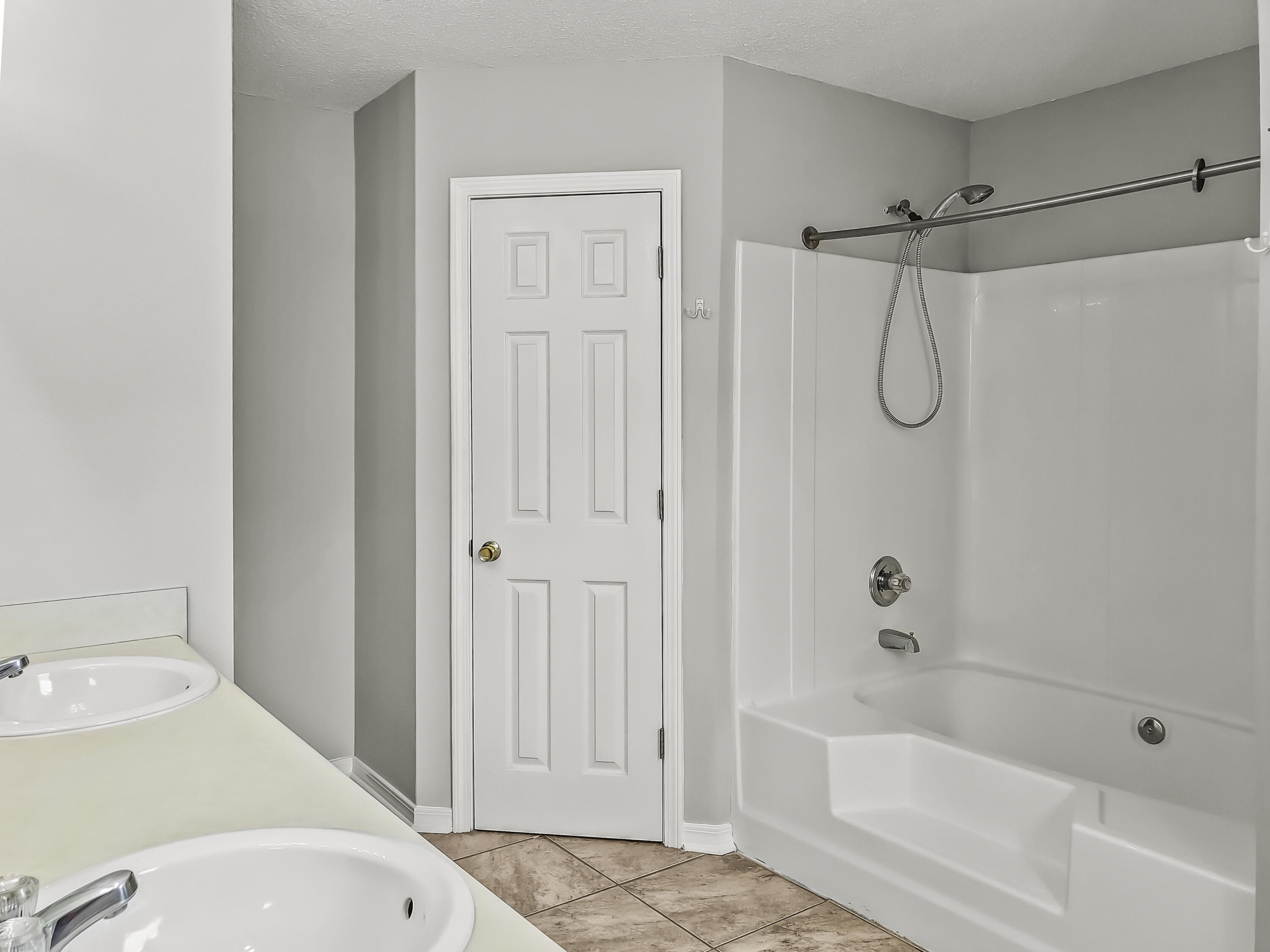 CORAL CREEK - Residential