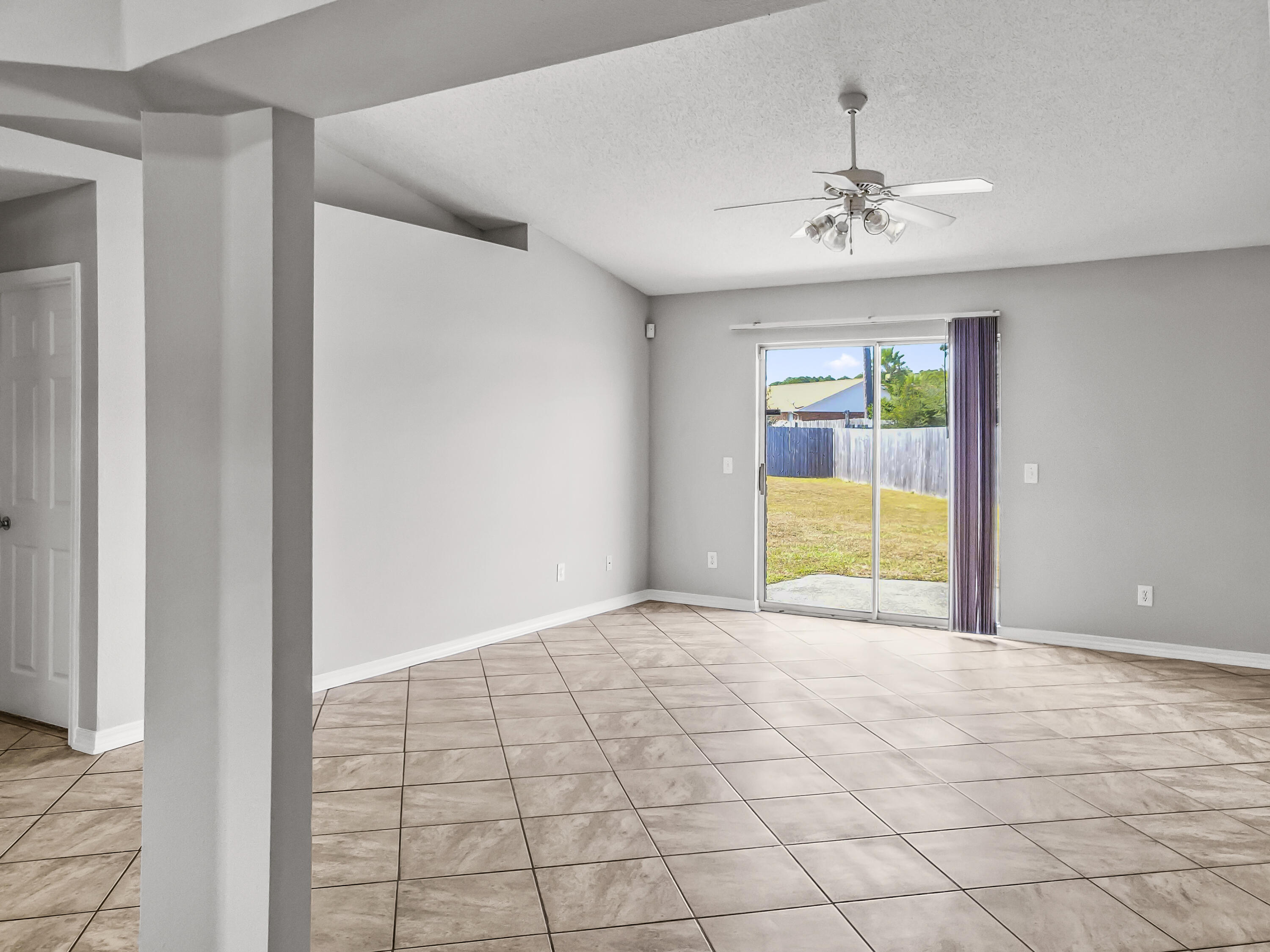 CORAL CREEK - Residential