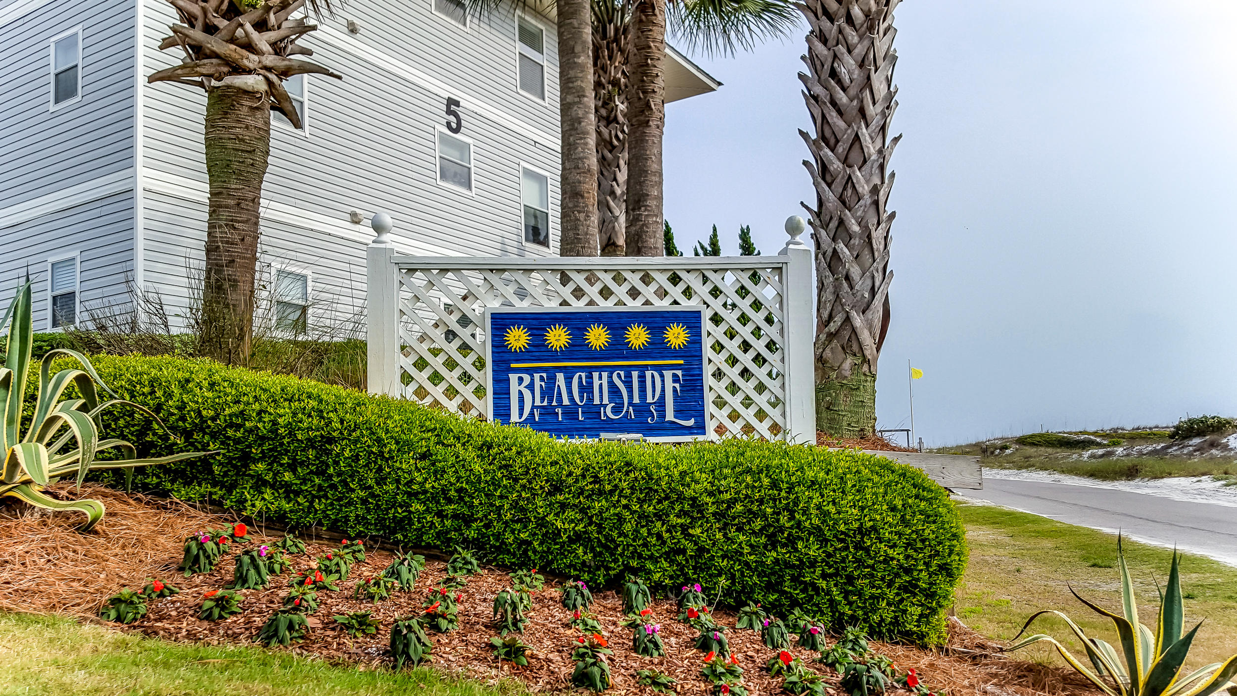 BEACHSIDE VILLAS CONDO - Residential