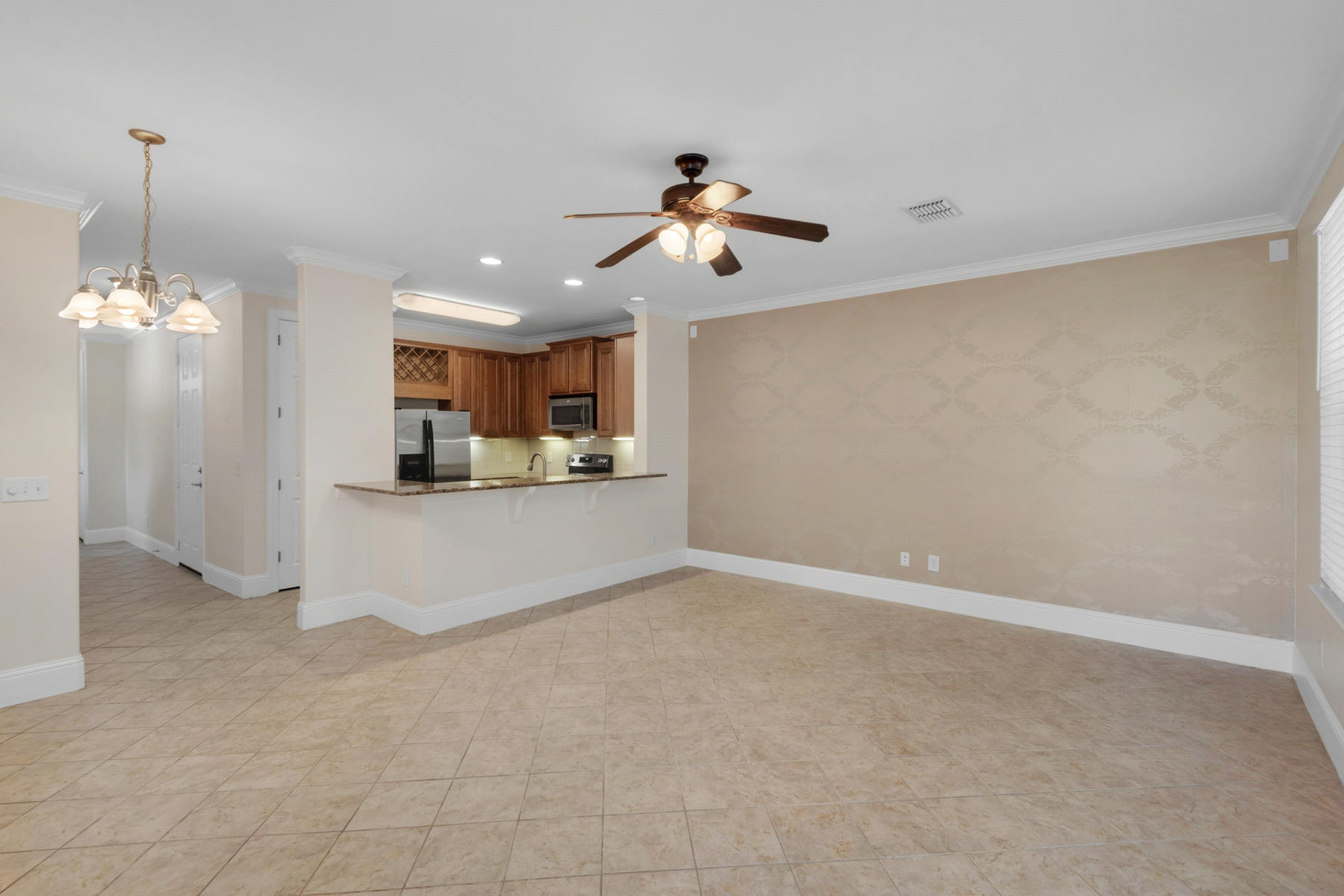 EAGLE BAY - Residential