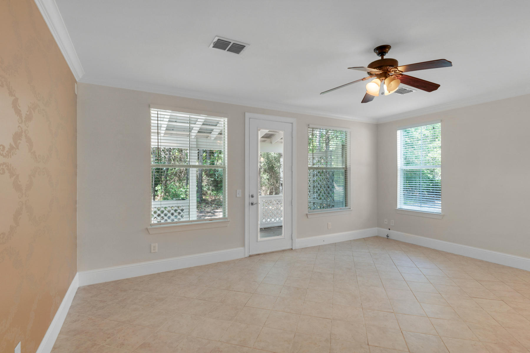 EAGLE BAY - Residential