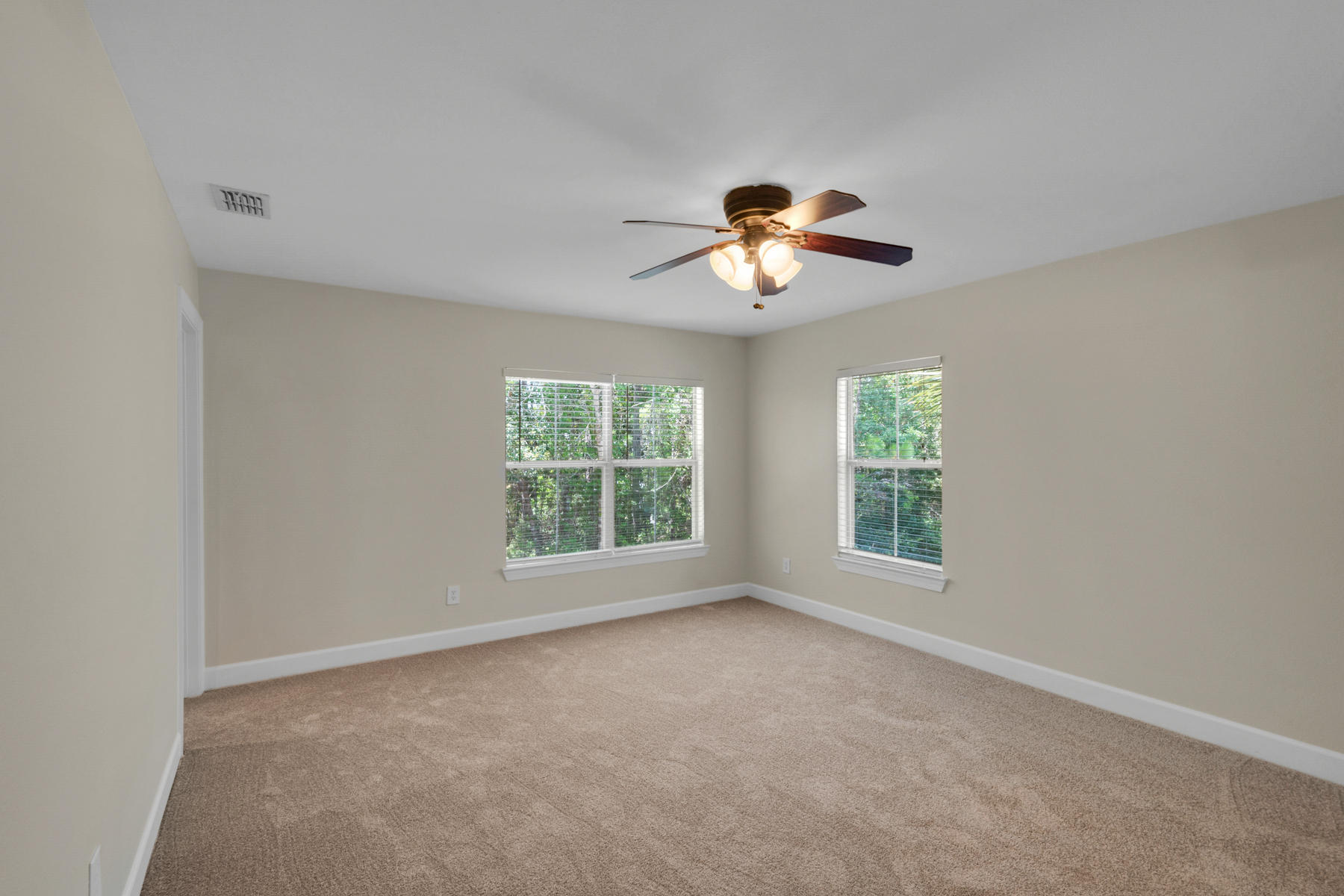 EAGLE BAY - Residential