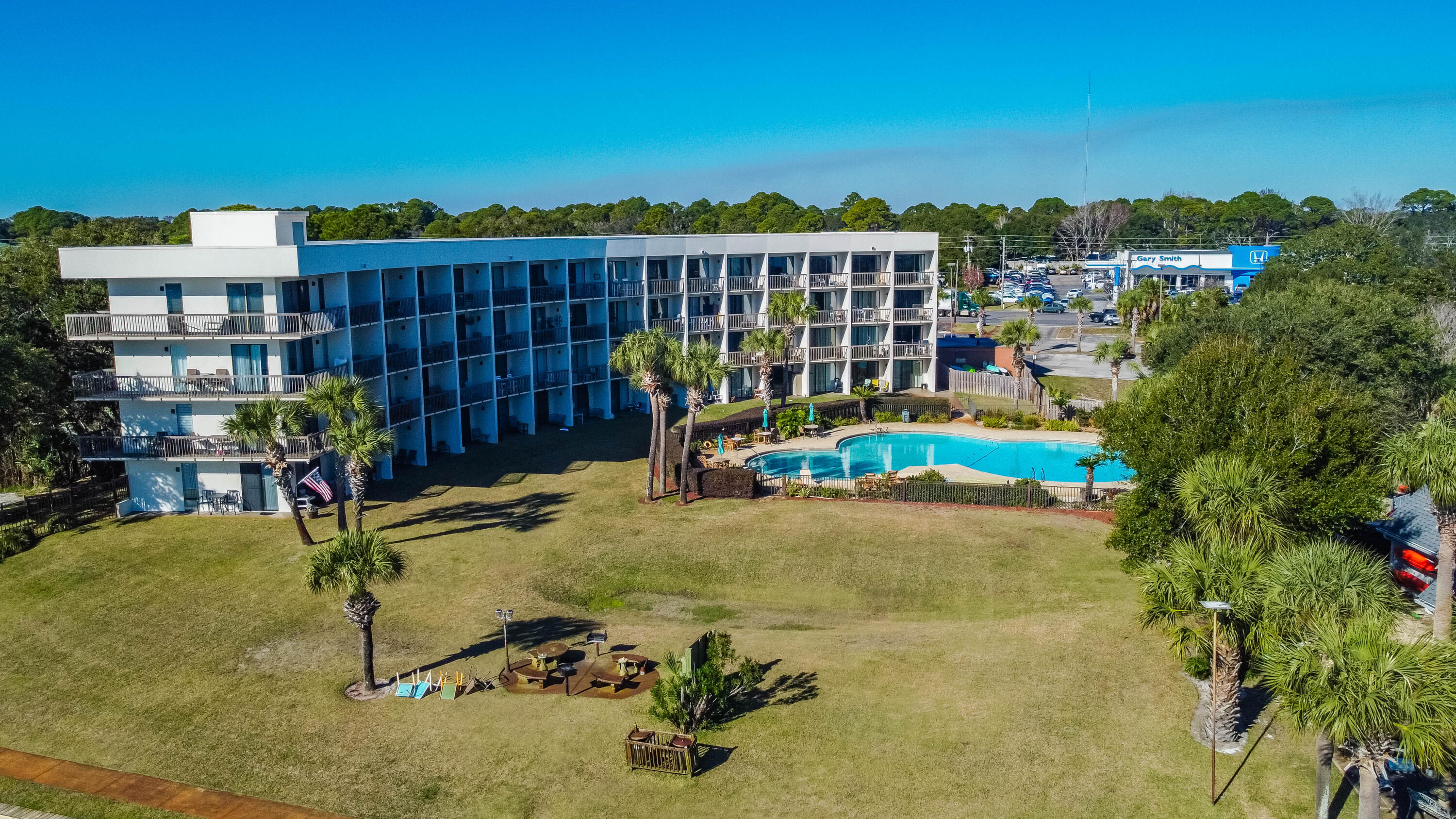 PIRATES BAY PH 1 - Residential