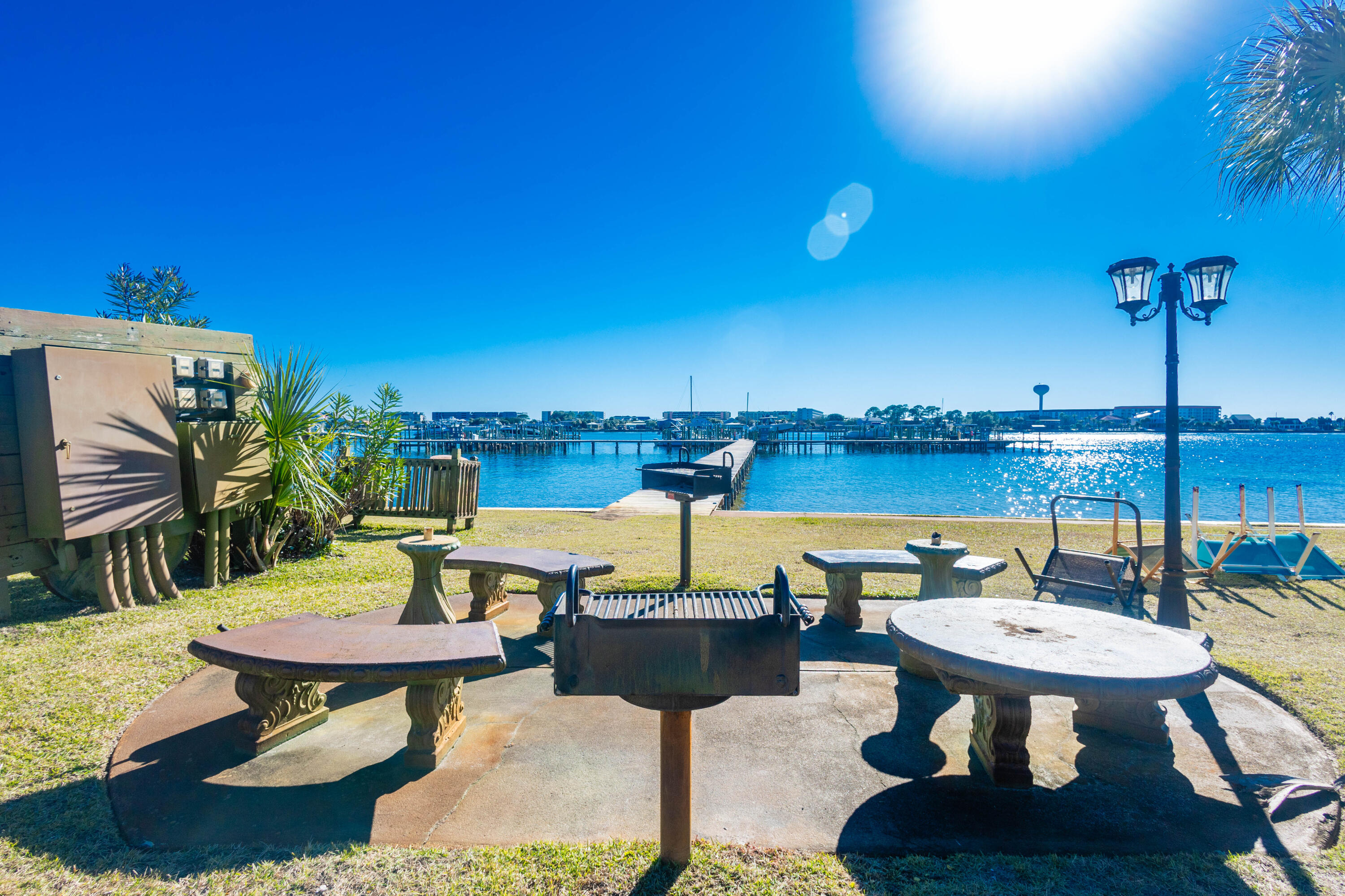 PIRATES BAY PH 1 - Residential