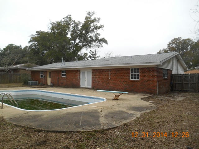 COMMODORE PLACE - Residential