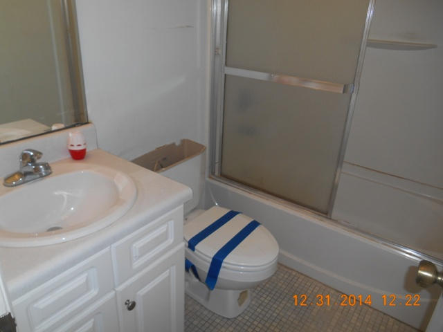 COMMODORE PLACE - Residential