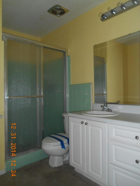 COMMODORE PLACE - Residential