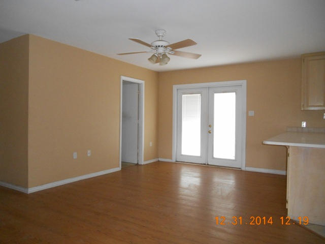 COMMODORE PLACE - Residential