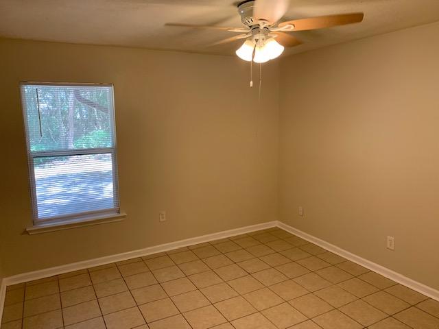 VALPARAISO PINECREST 1 - Residential Lease