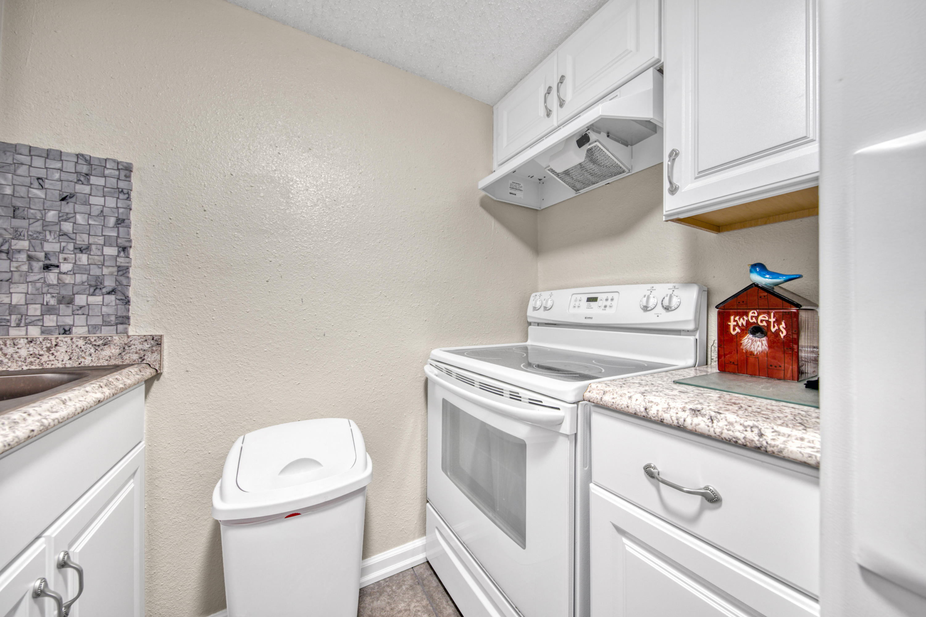 COLLEGE PARK CONDO - Residential