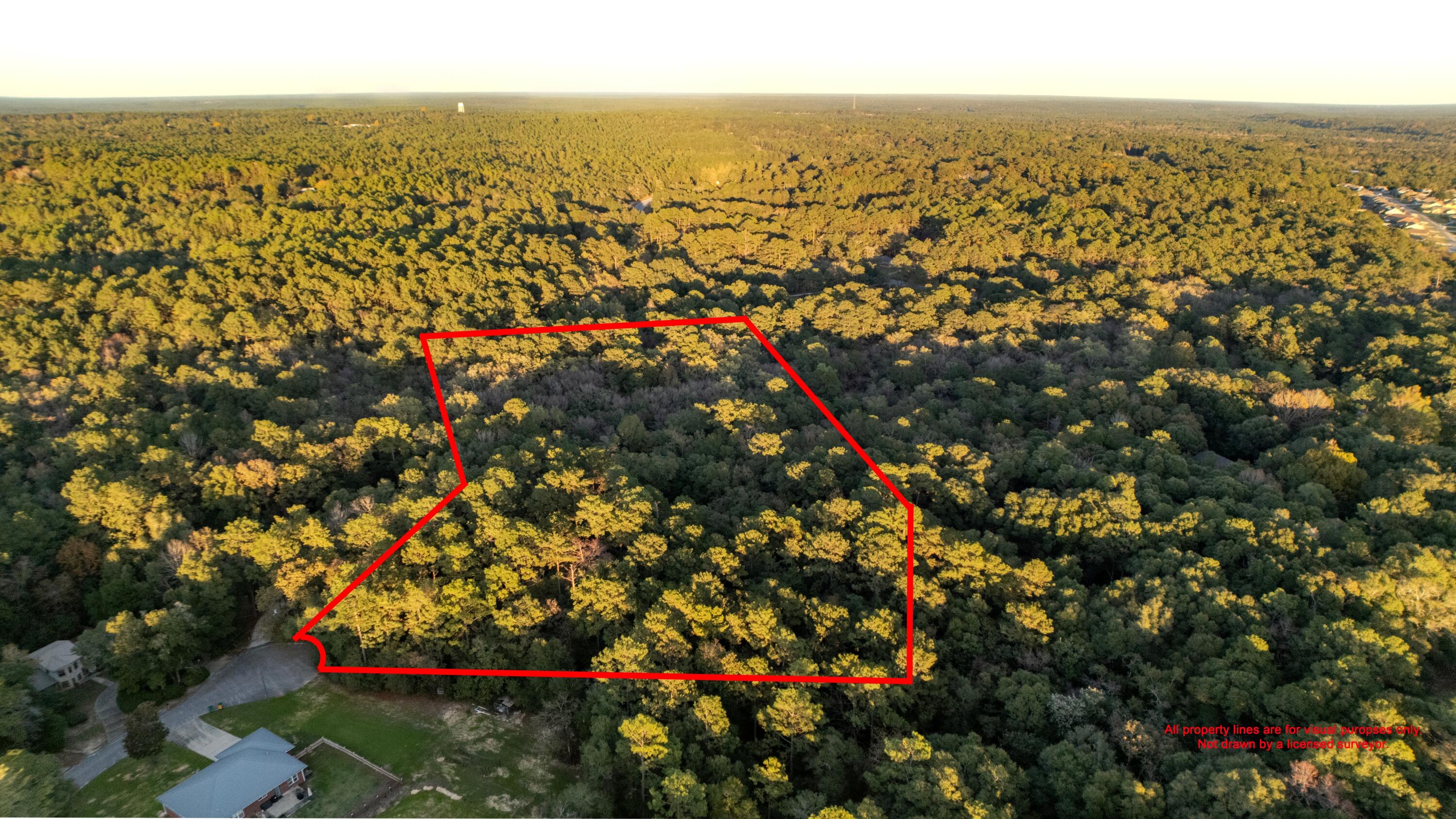 Laurelwood Estates, CRESTVIEW SUBURB - Land