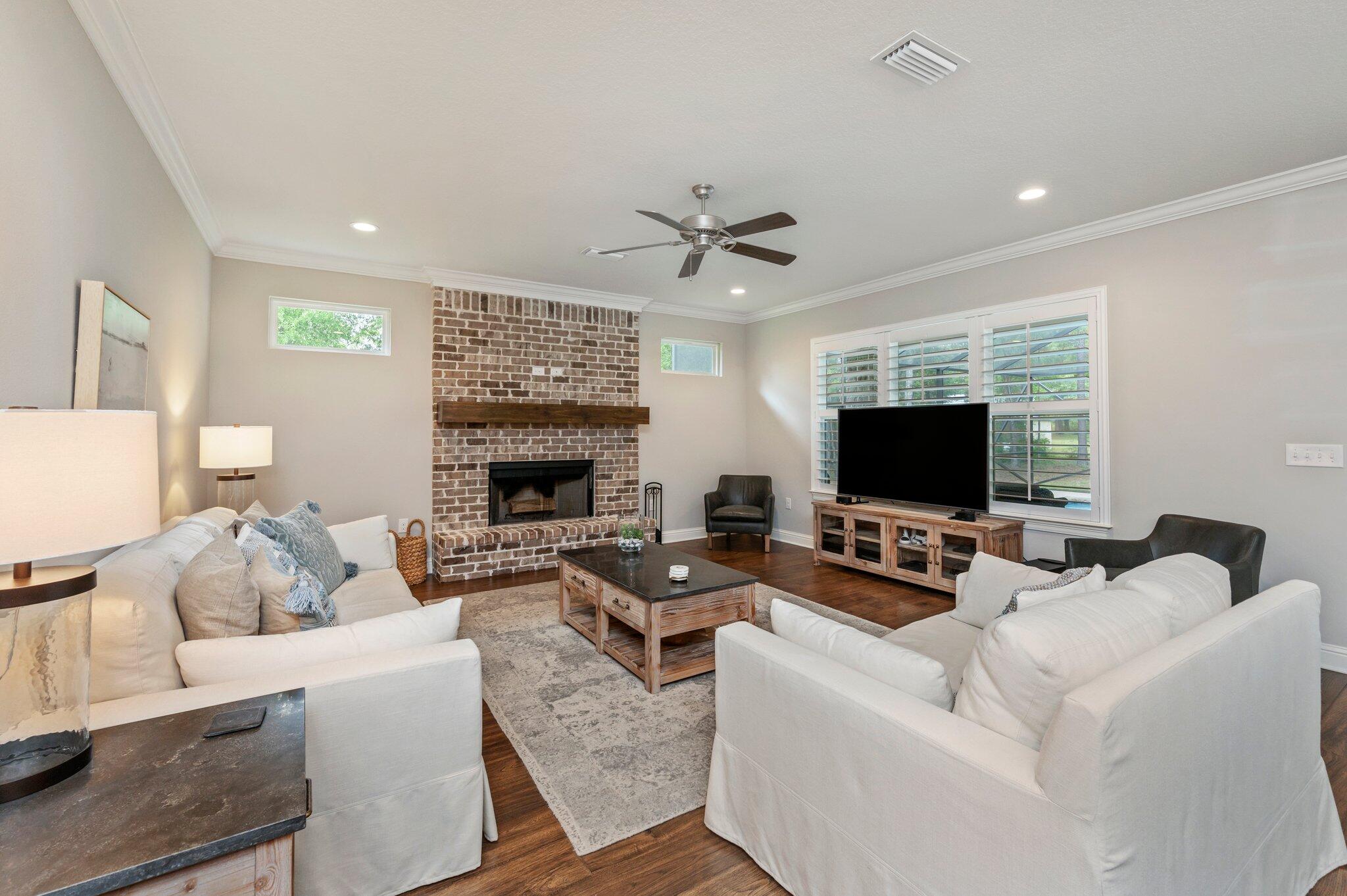 MILL CREEK FARMS - Residential