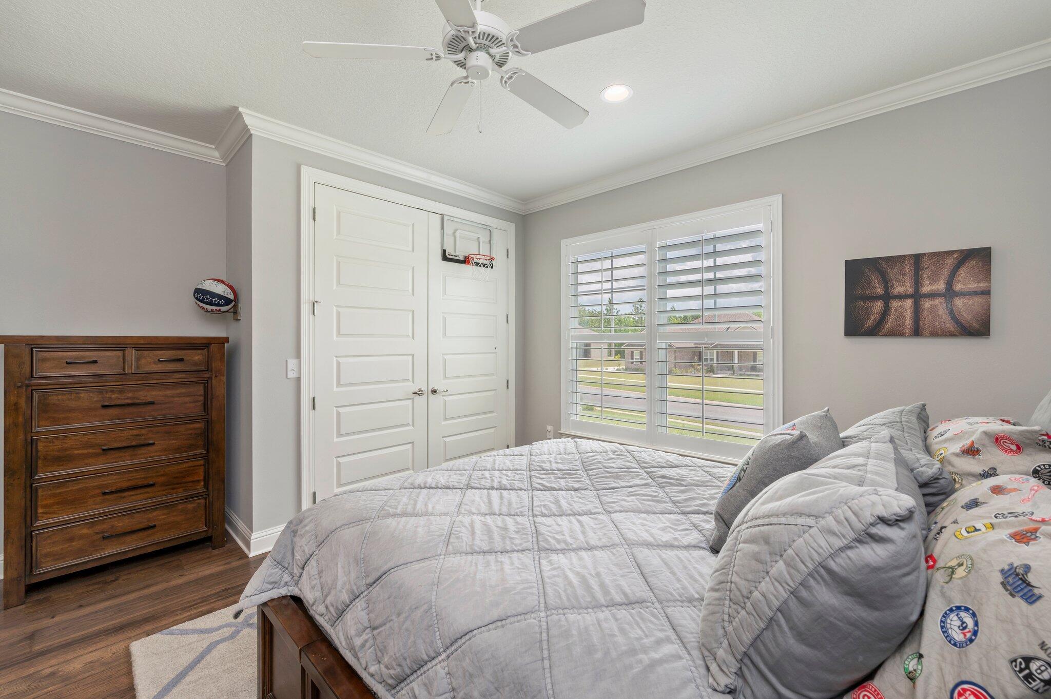 MILL CREEK FARMS - Residential