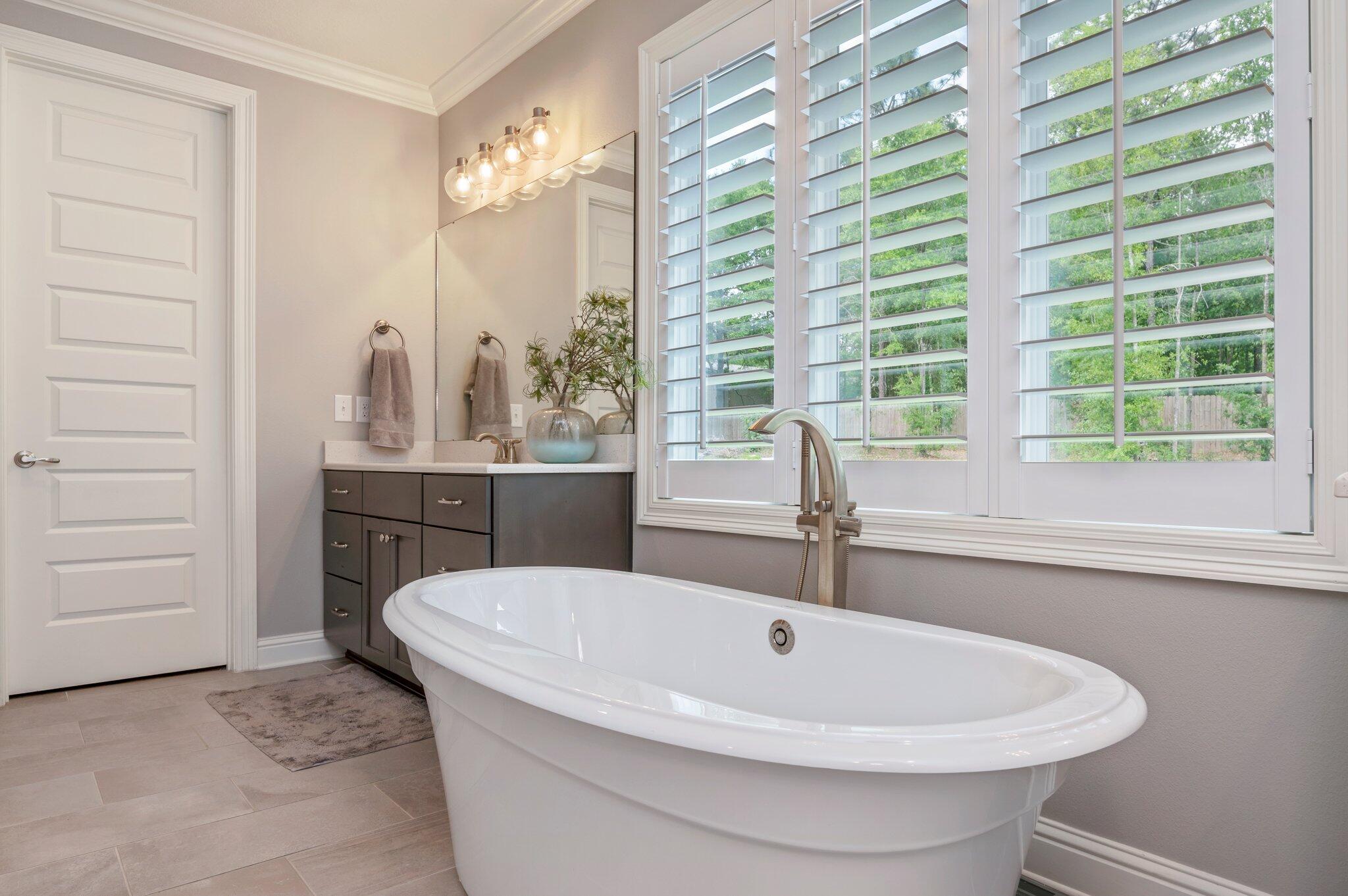 MILL CREEK FARMS - Residential