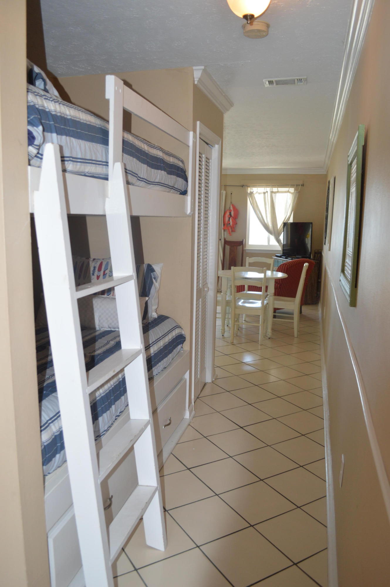 LEEWARD CONDO II - Residential