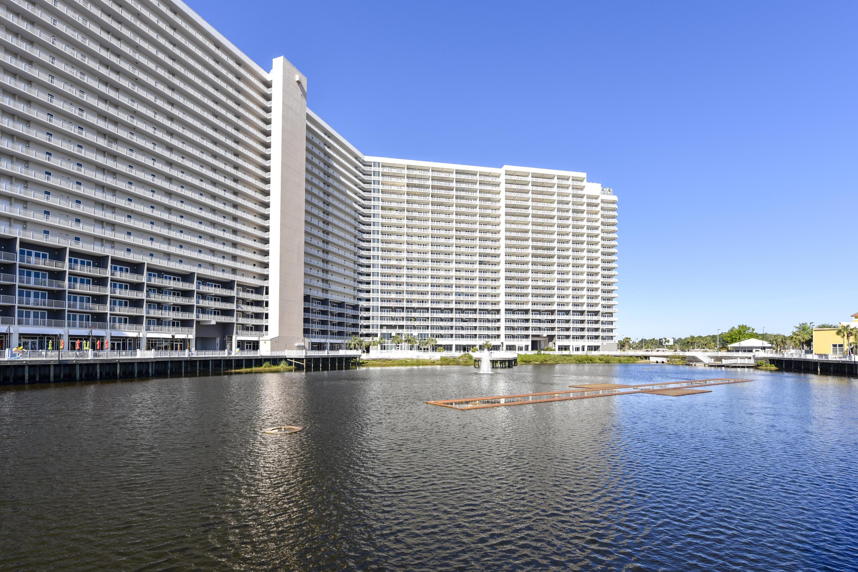 Laketown Wharf Phase II - Residential