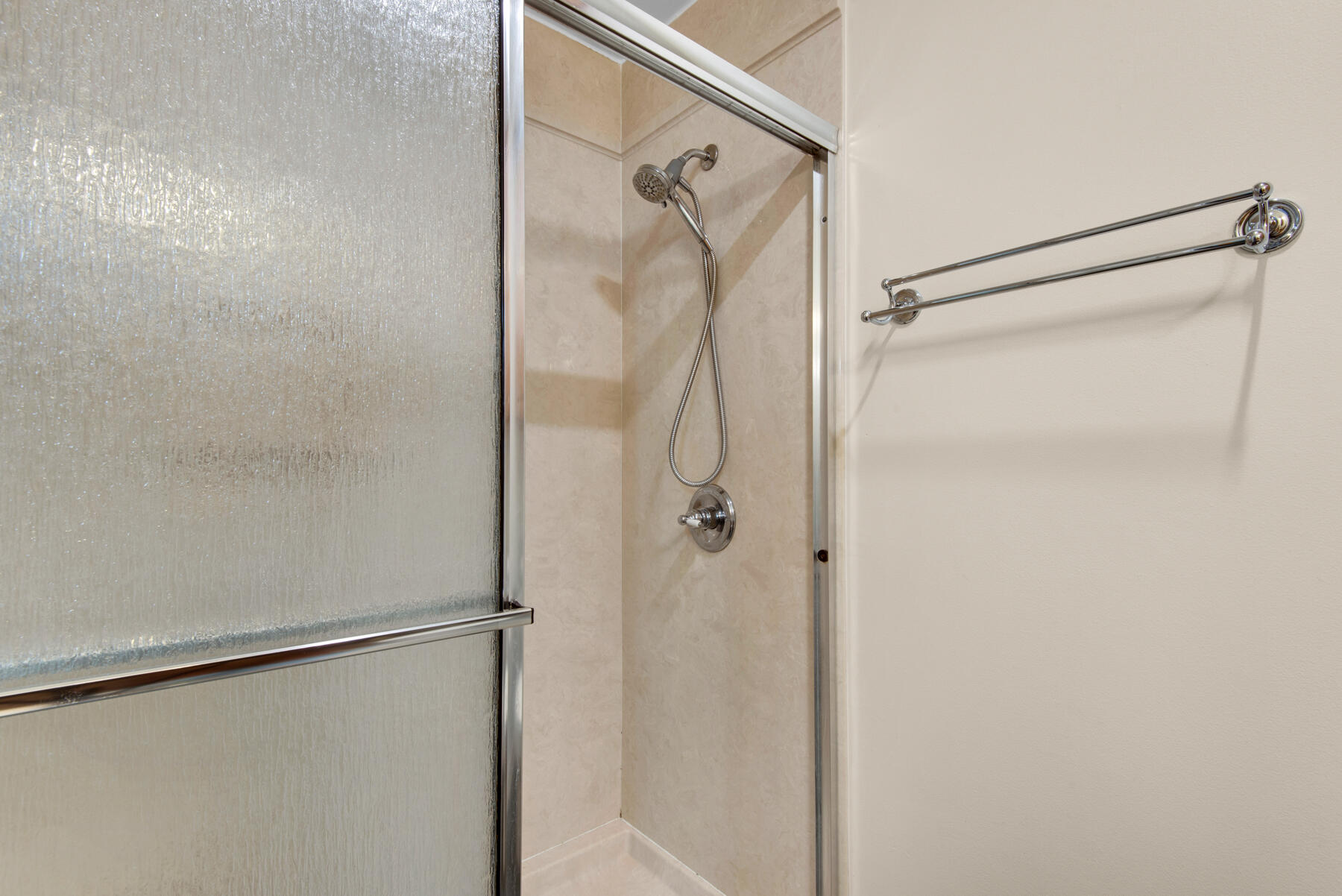 ROCKY BAYOU ESTATES 04 - Residential