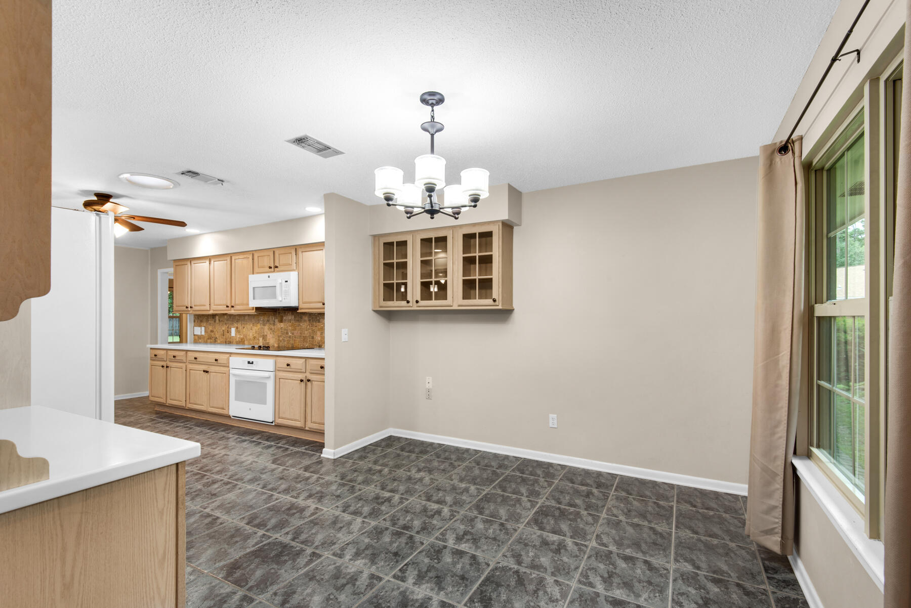 ROCKY BAYOU ESTATES 04 - Residential