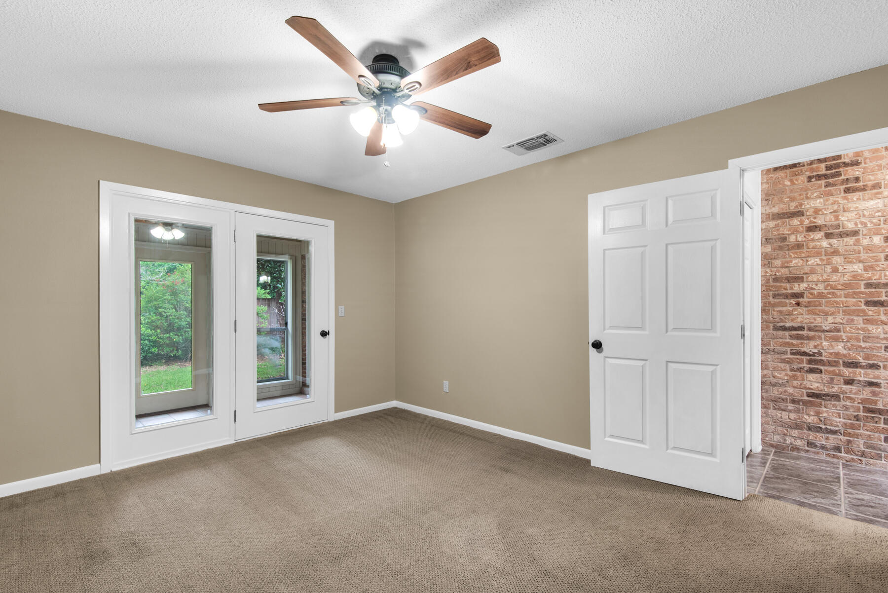 ROCKY BAYOU ESTATES 04 - Residential