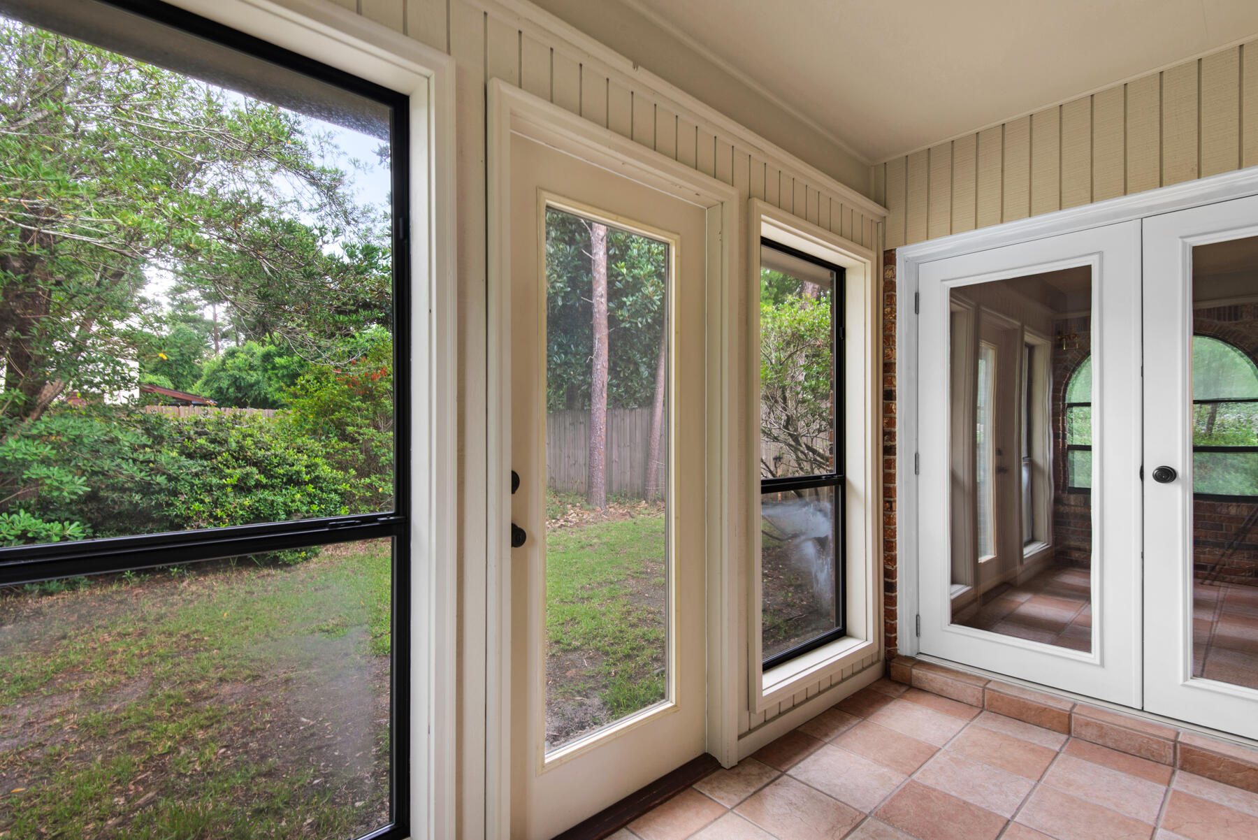 ROCKY BAYOU ESTATES 04 - Residential