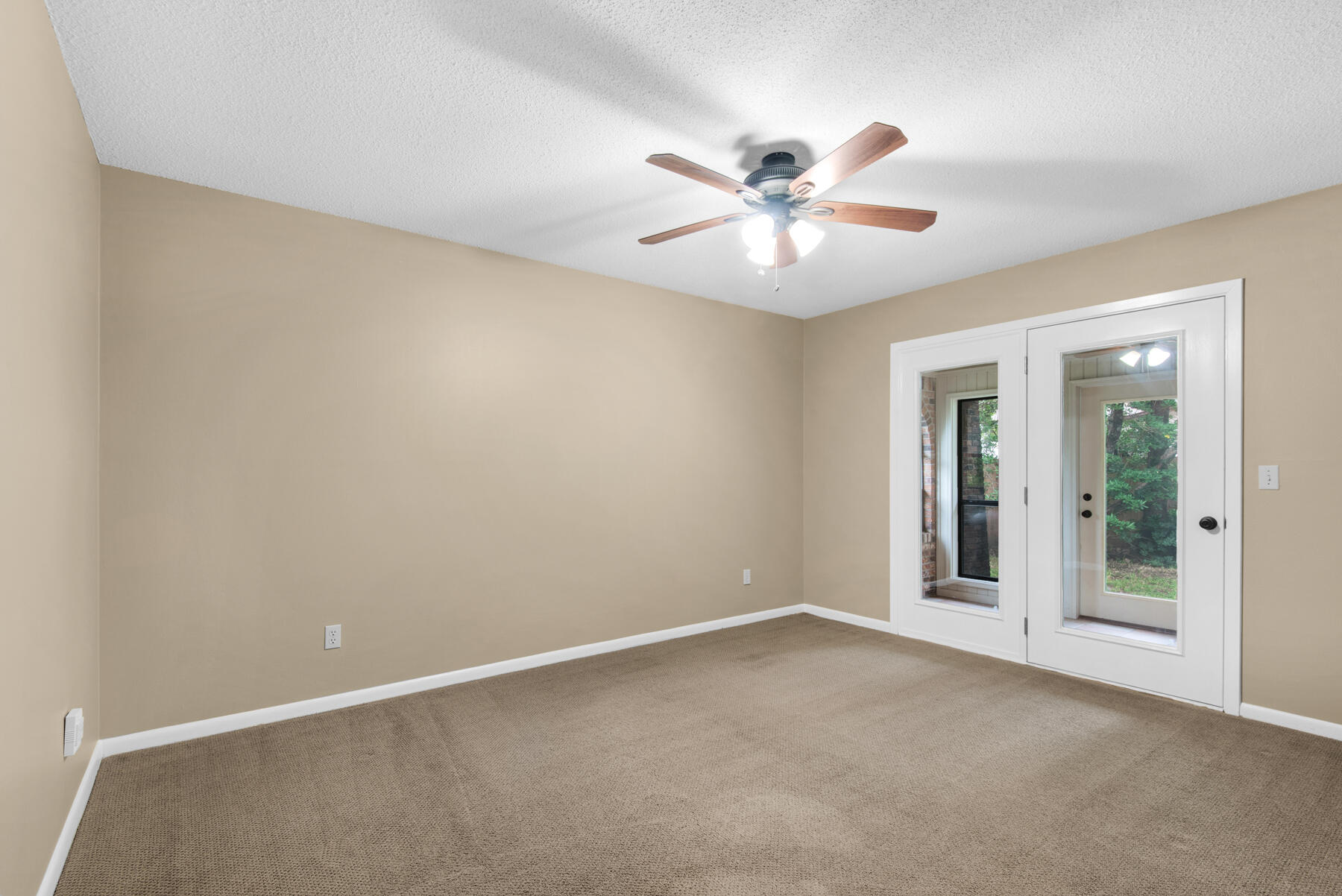 ROCKY BAYOU ESTATES 04 - Residential