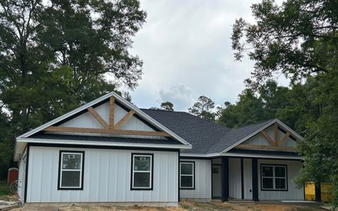 6636 Old River Rd. Road Baker FL 32531