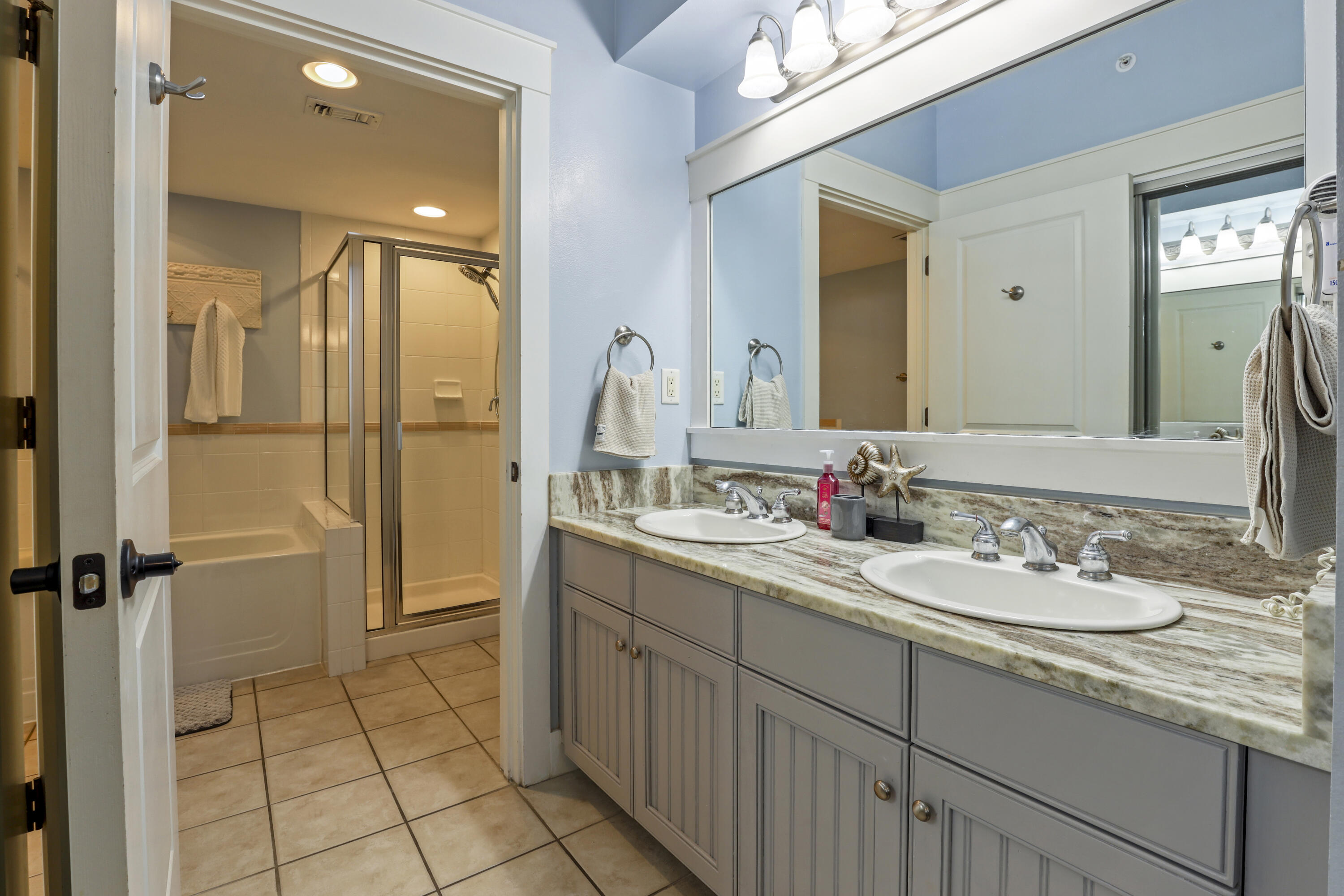 PILOT HOUSE - Residential Lease