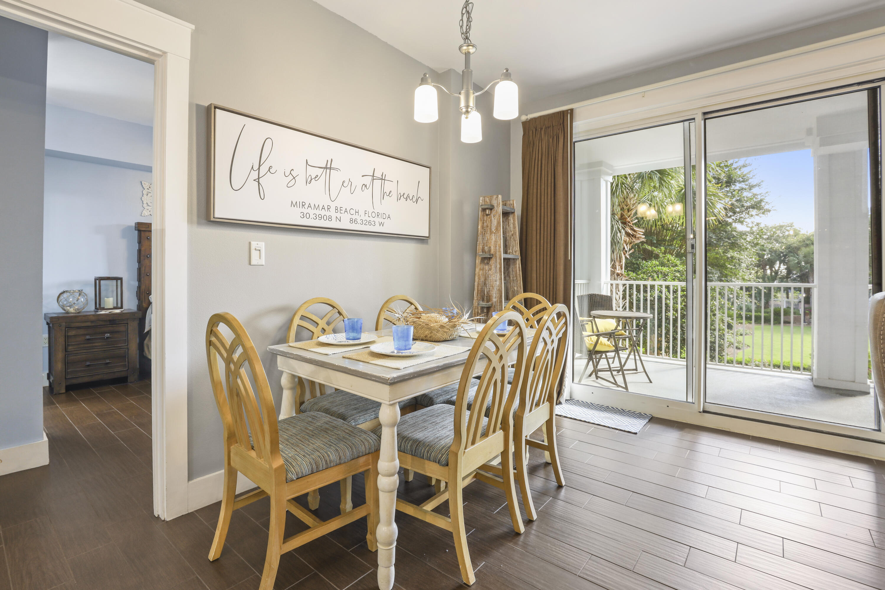 PILOT HOUSE - Residential Lease