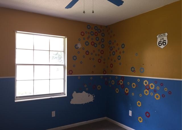 CAROL ANNE MANOR - Residential