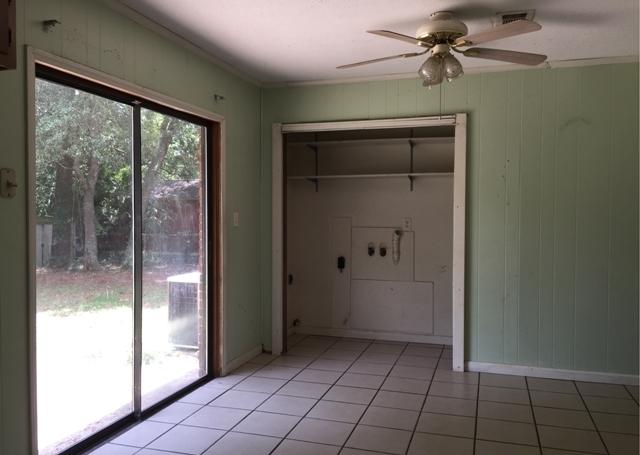 CAROL ANNE MANOR - Residential