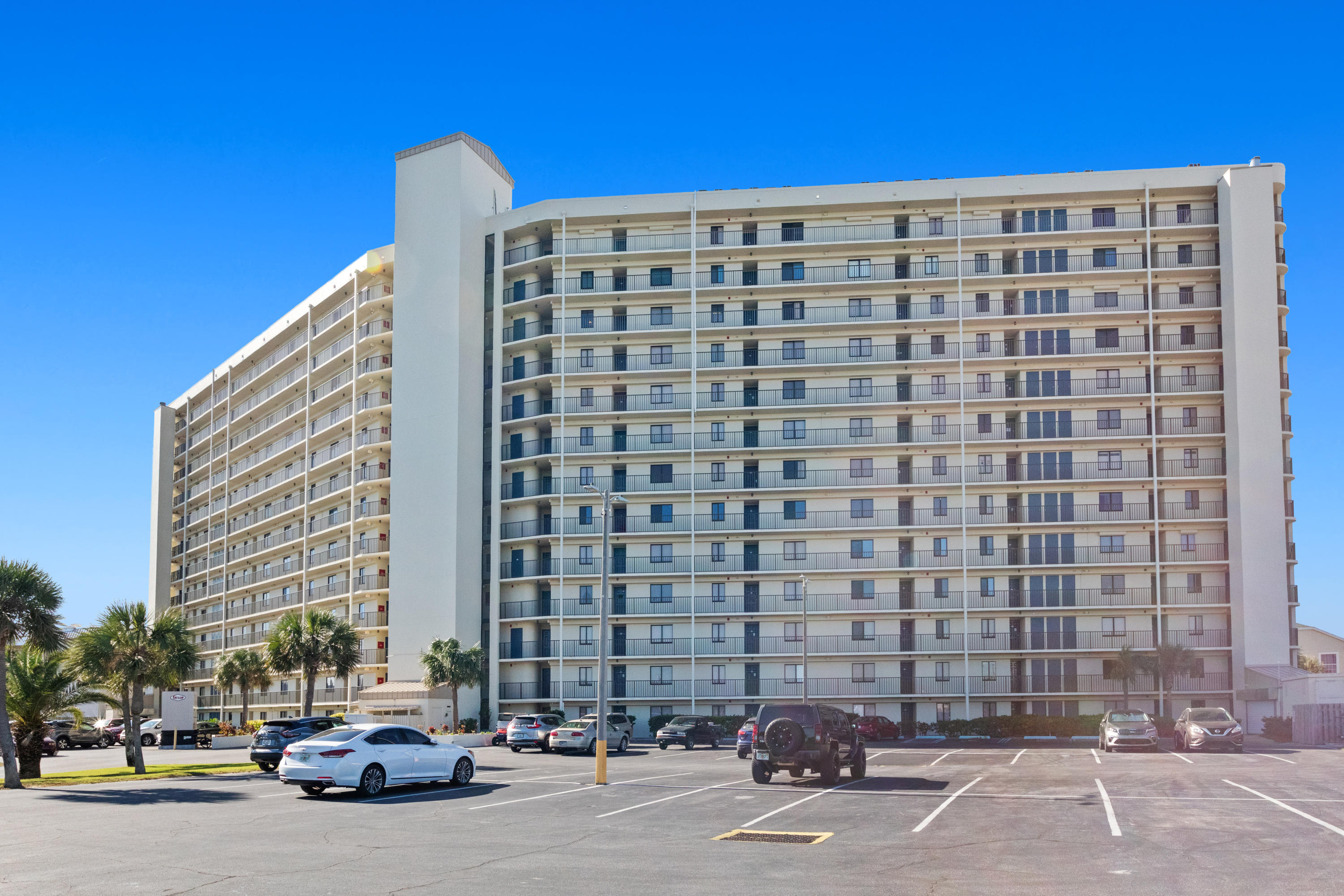 The Commodore - Residential