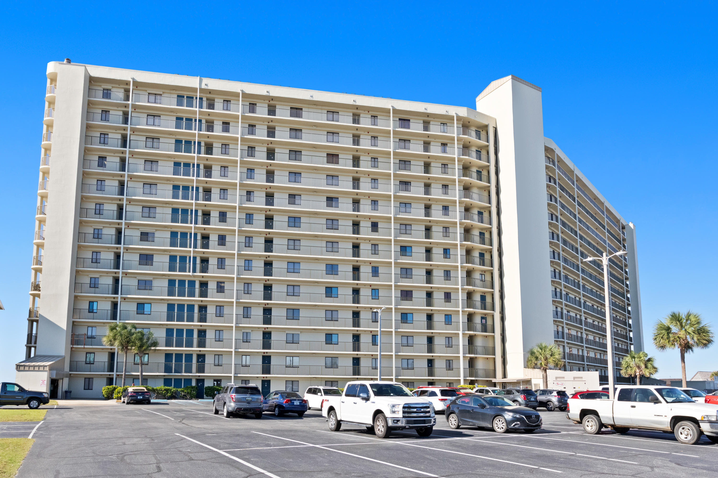 The Commodore - Residential