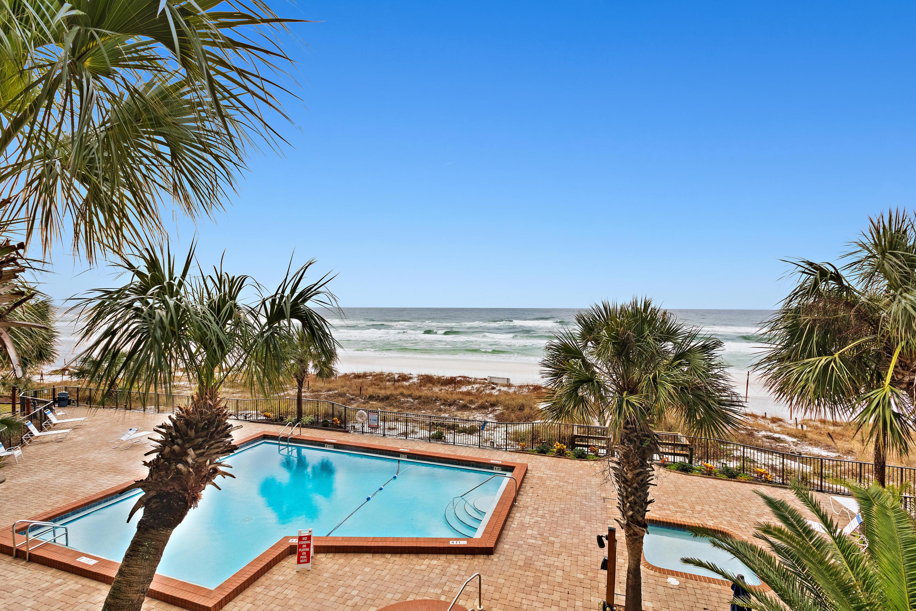 The Commodore - Residential