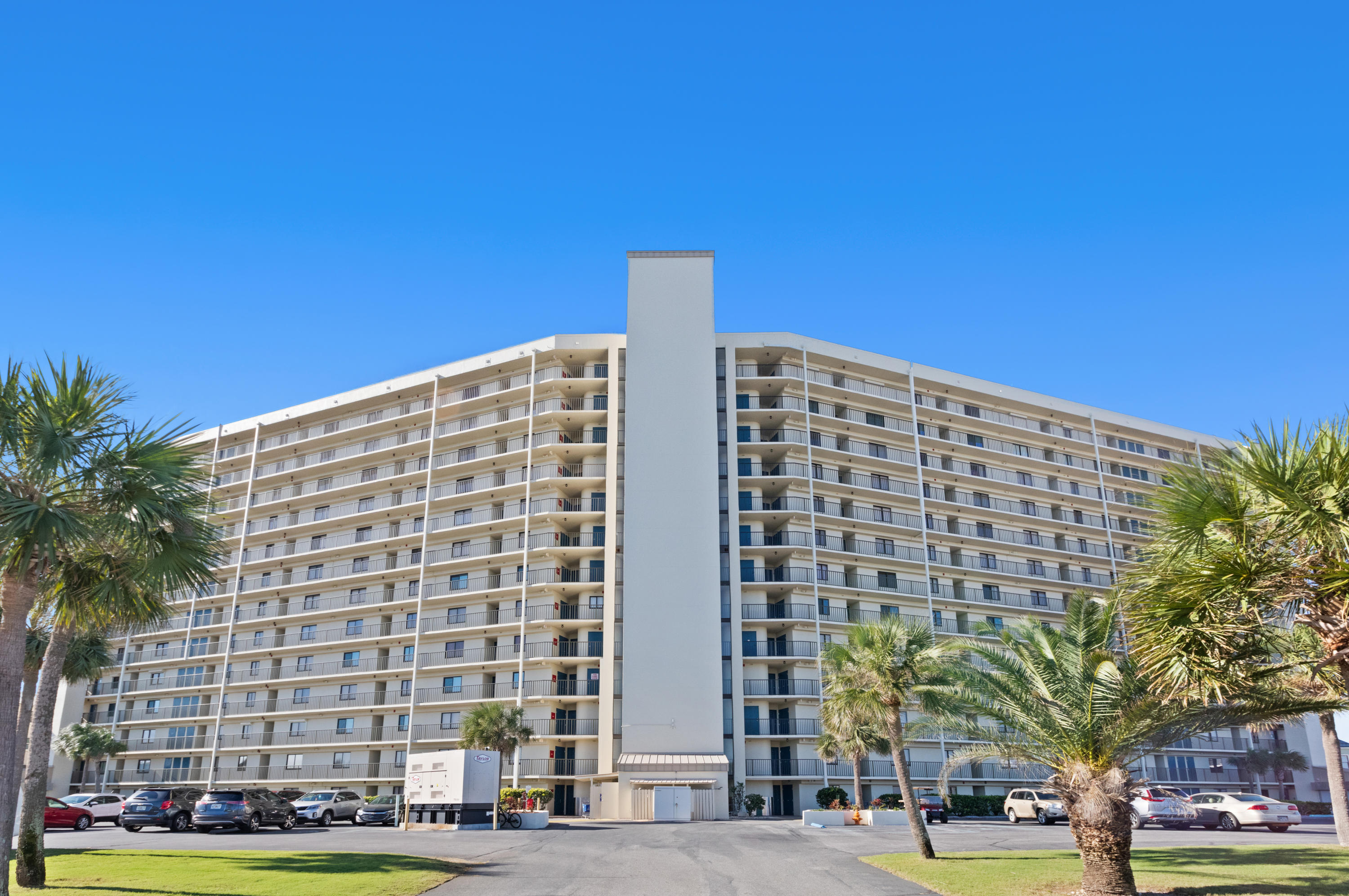 The Commodore - Residential