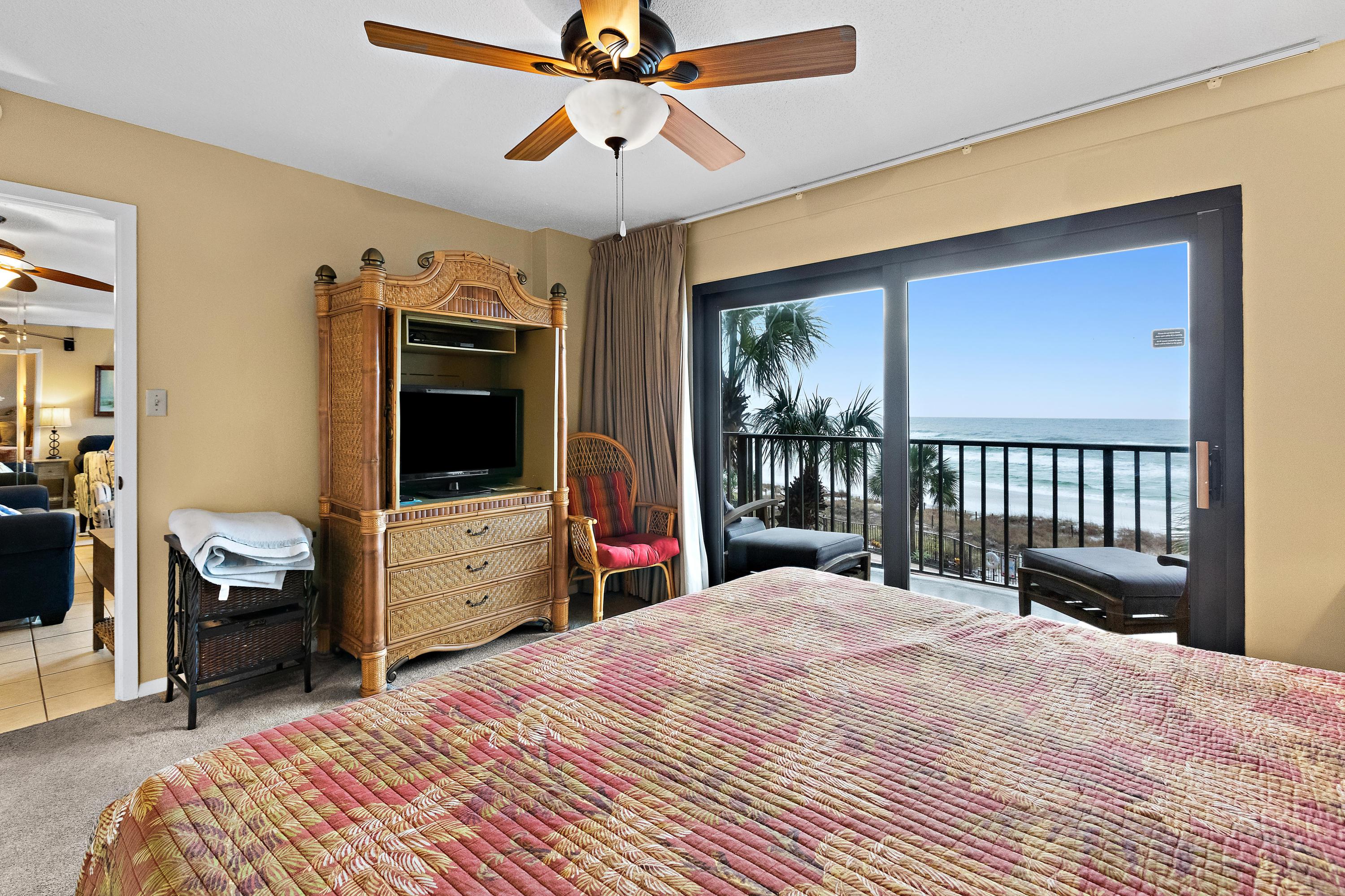 The Commodore - Residential