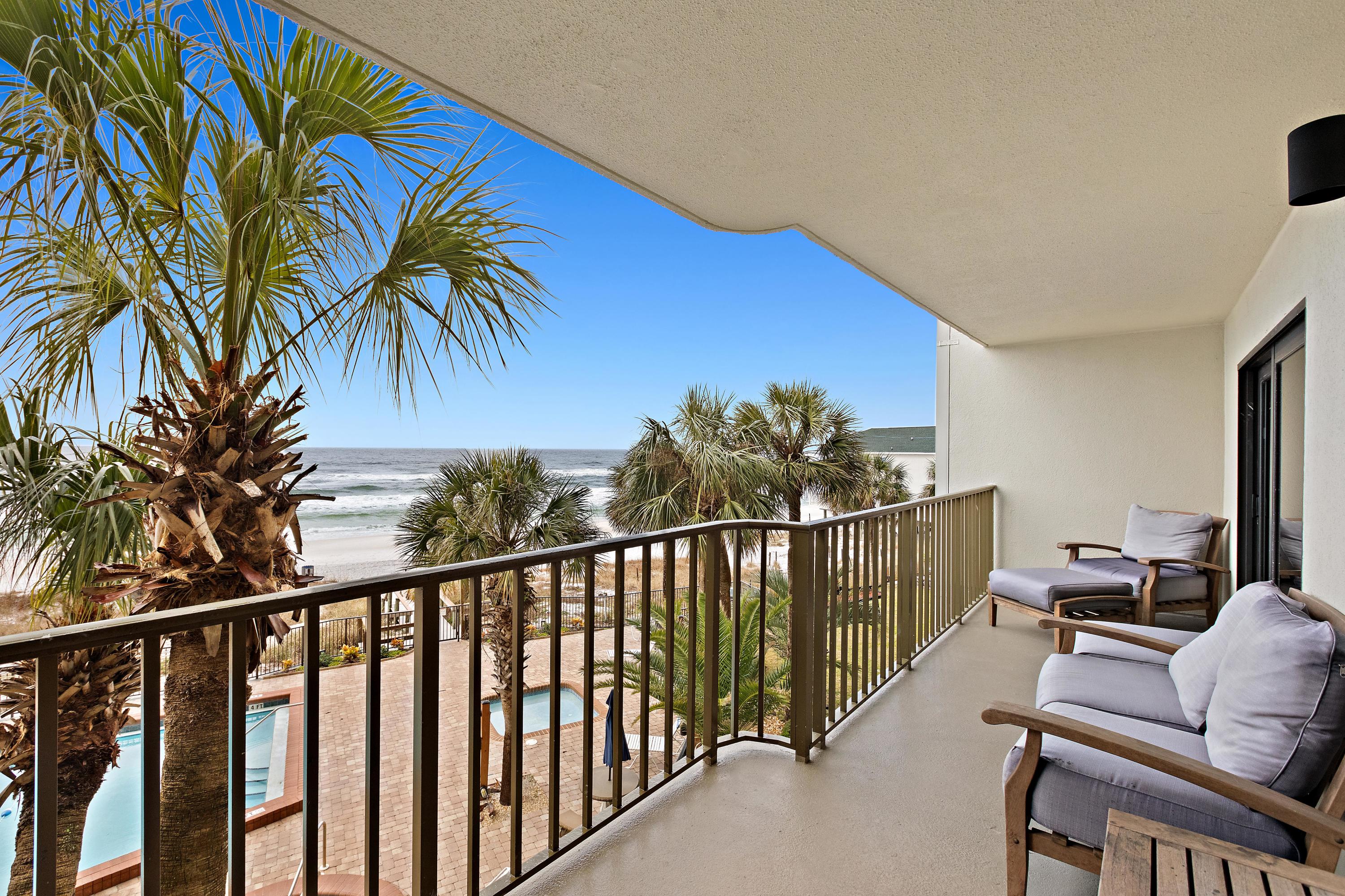 The Commodore - Residential