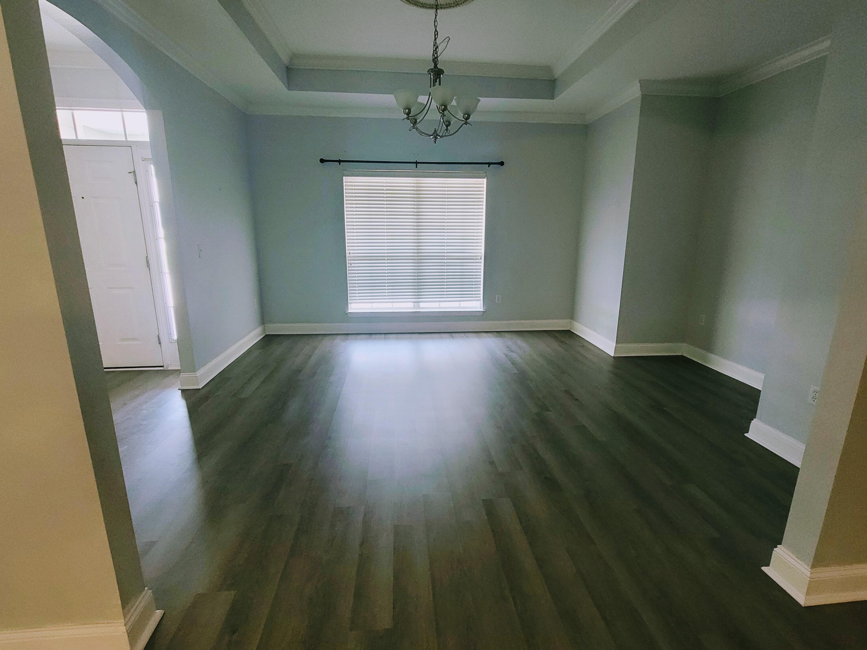 ROLLING RIDGE S/D - Residential Lease