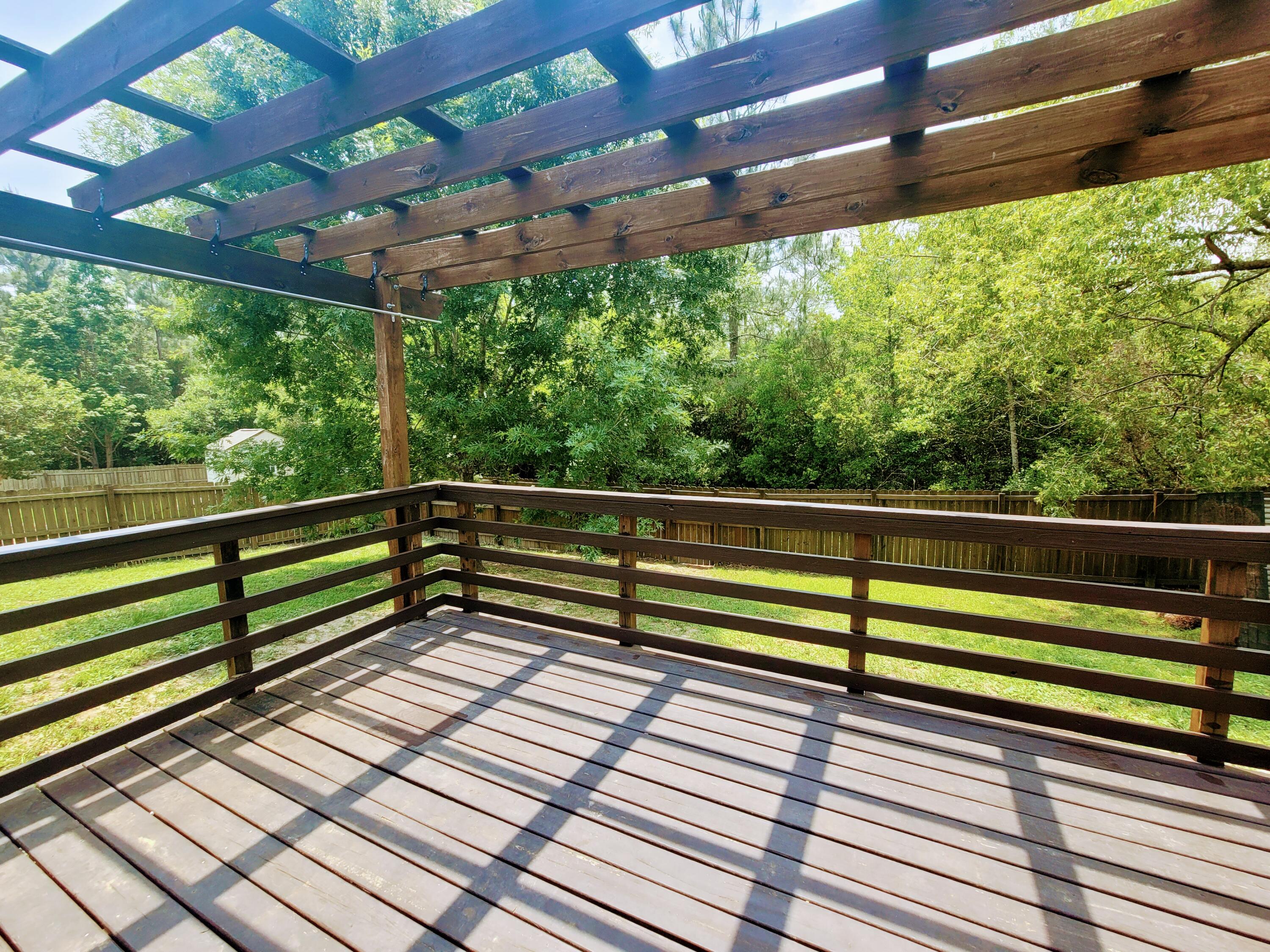 ROLLING RIDGE S/D - Residential Lease