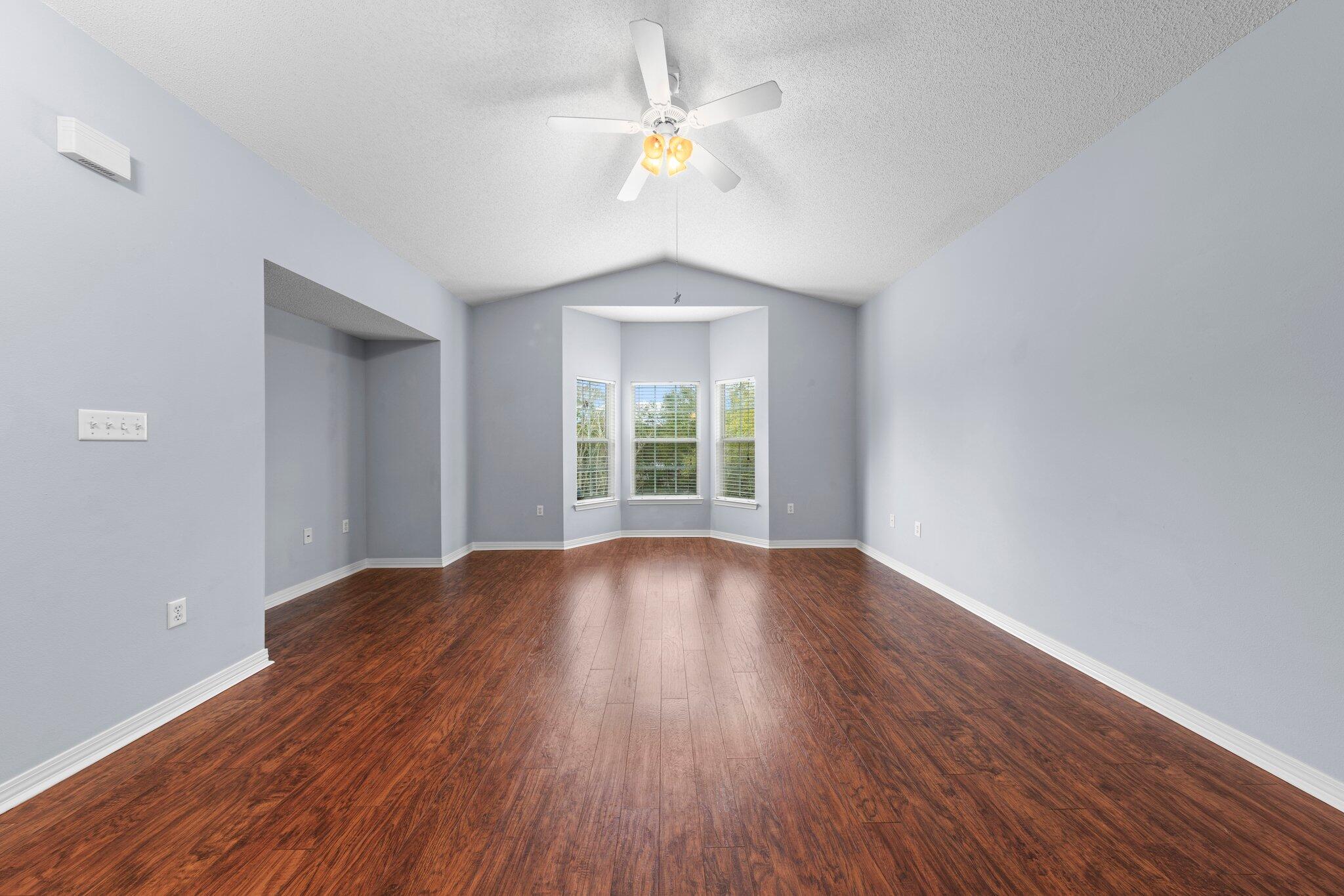 THE OAKS AT NICEVILLE - Residential Lease