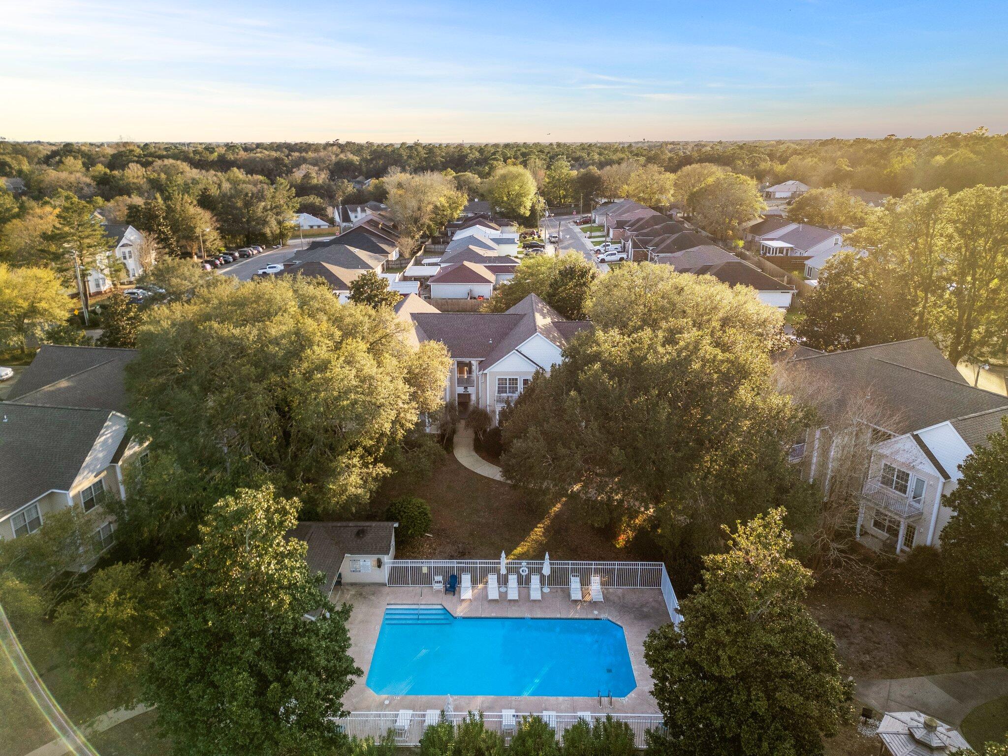 THE OAKS AT NICEVILLE - Residential Lease