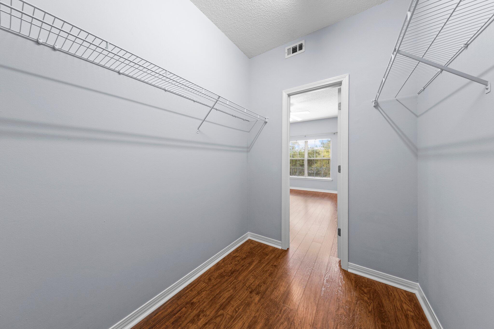 THE OAKS AT NICEVILLE - Residential Lease