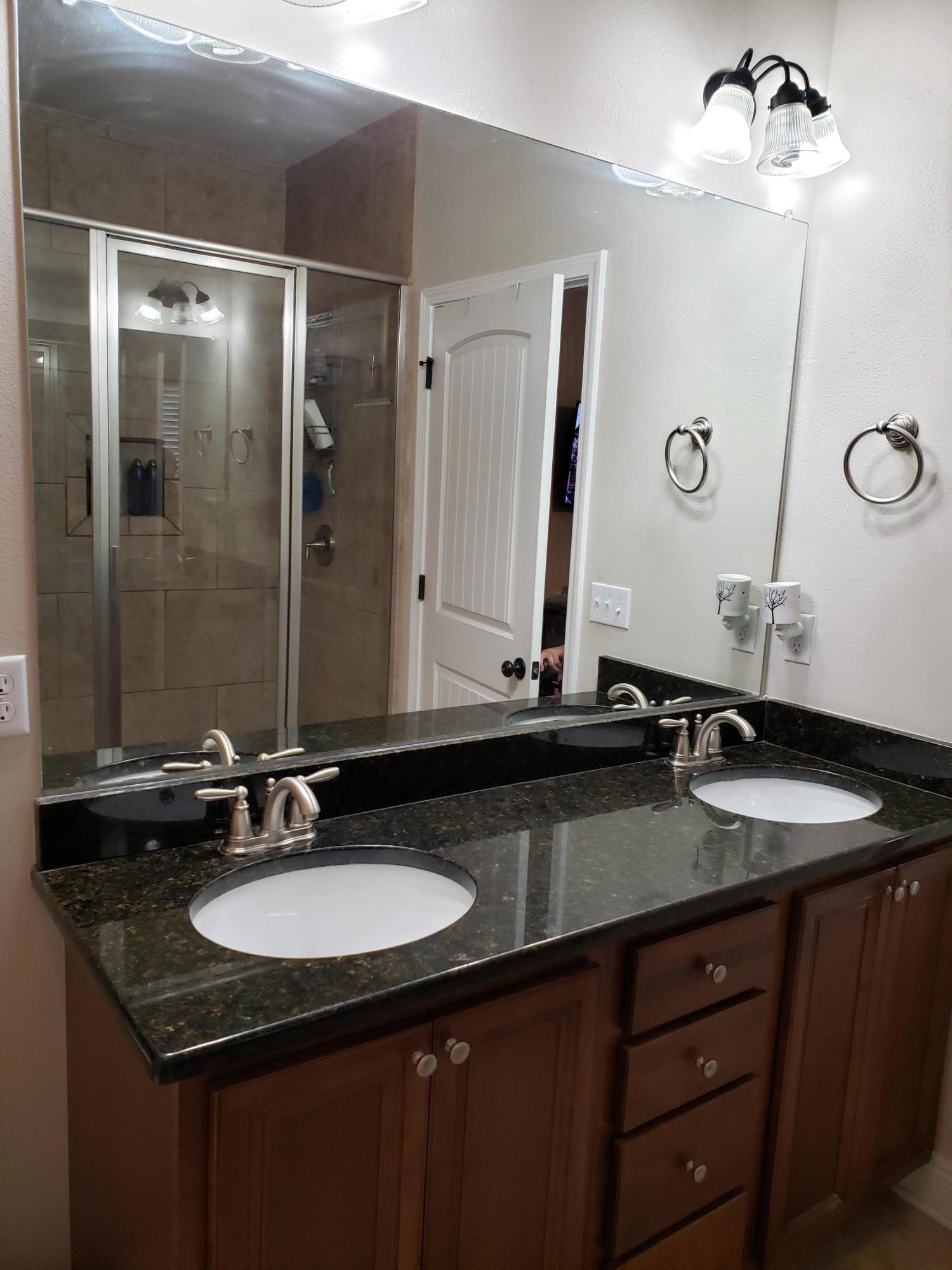 MAGNOLIA VILLAGE - Residential