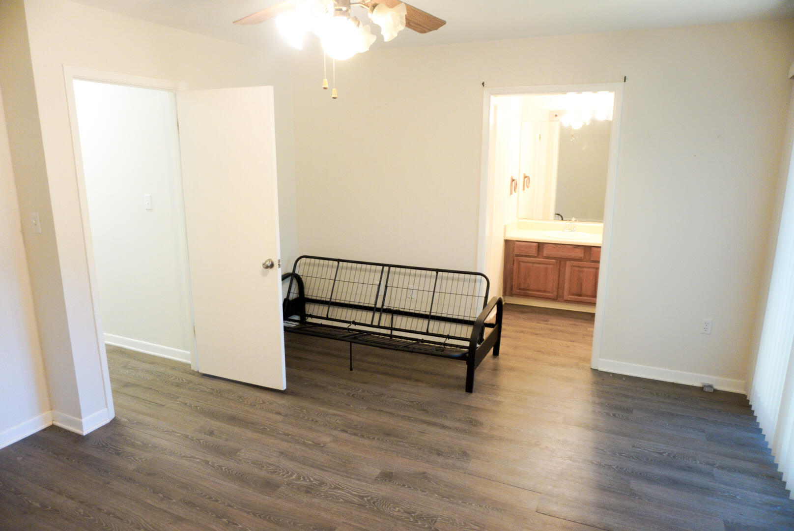 MARINA VIEW T/H AMEND - Residential Lease