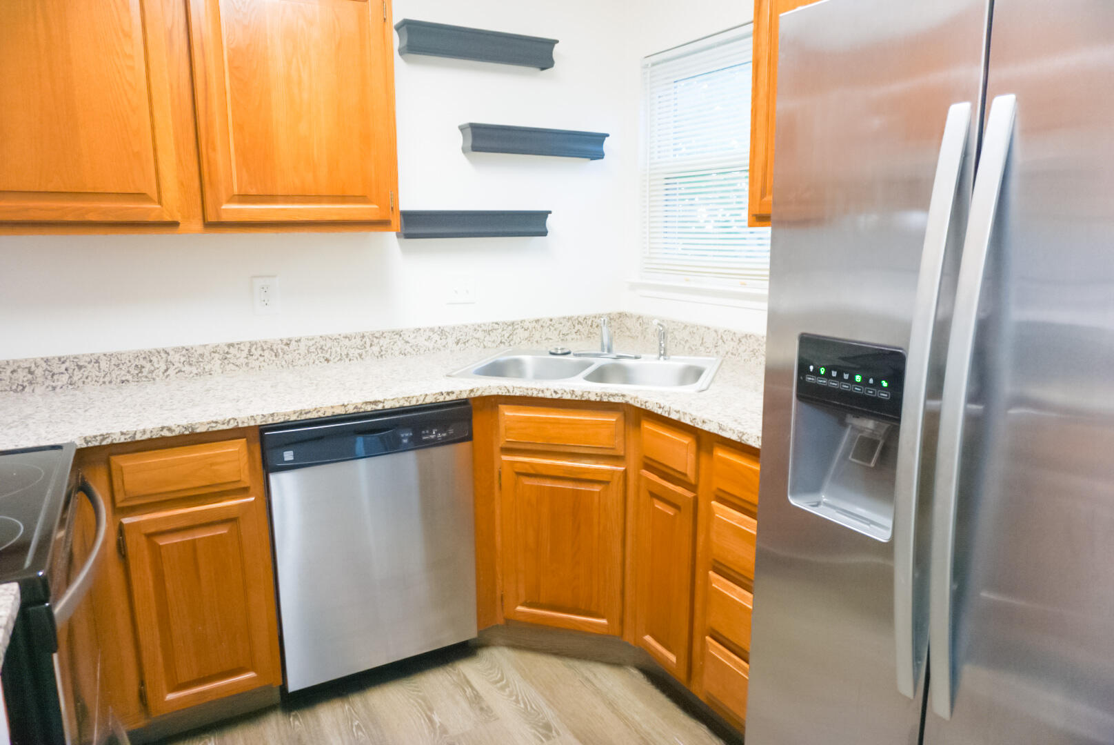 MARINA VIEW T/H AMEND - Residential Lease