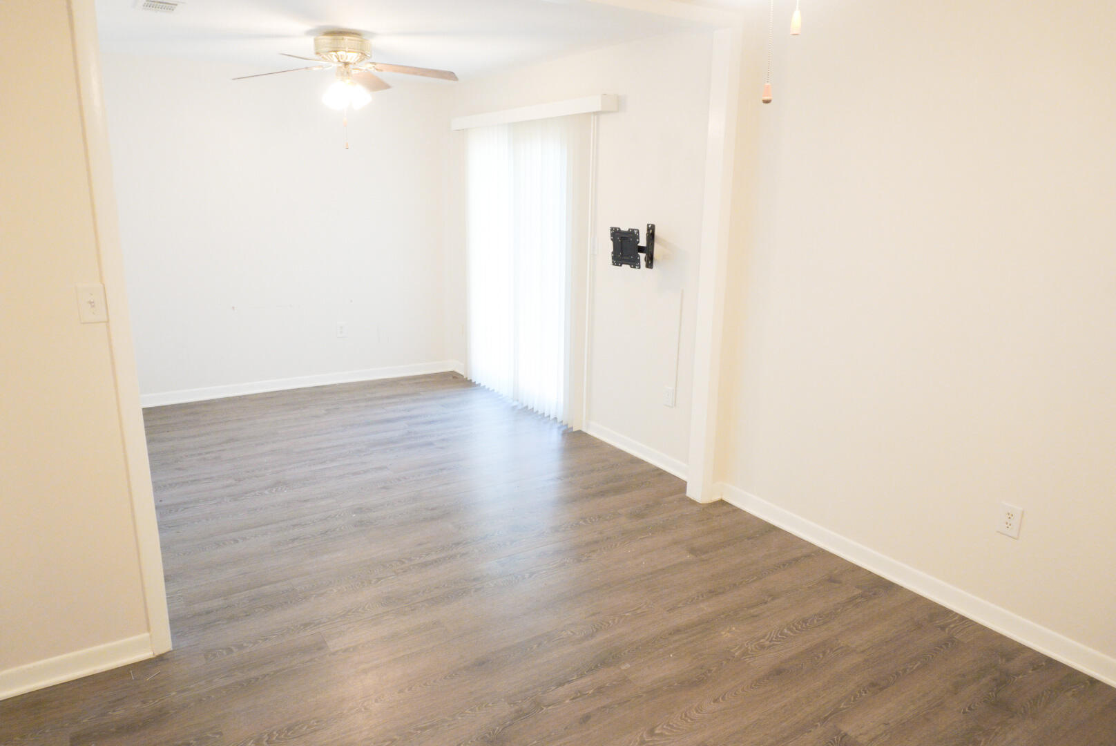 MARINA VIEW T/H AMEND - Residential Lease