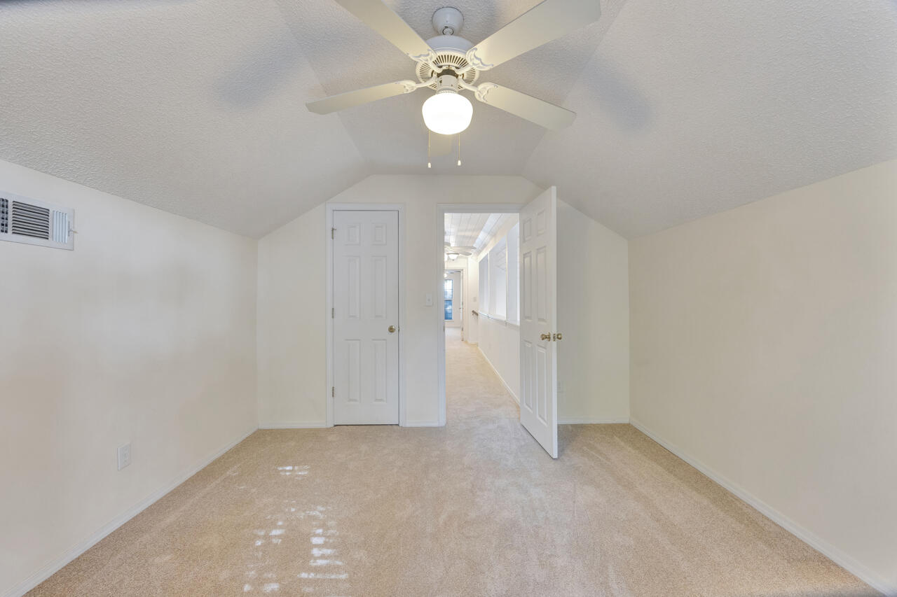 PINNACLE POINT - Residential