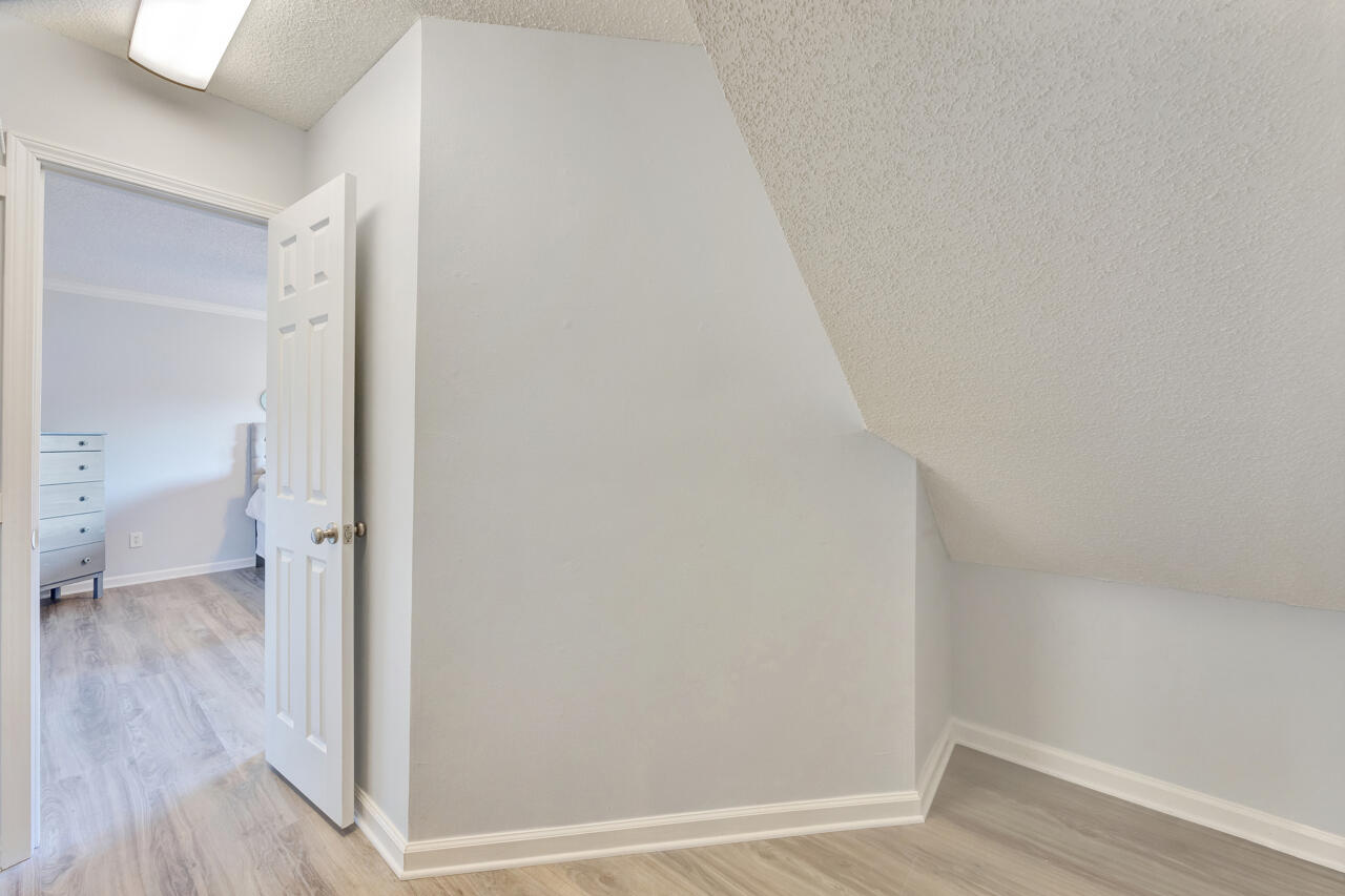 PINNACLE POINT - Residential